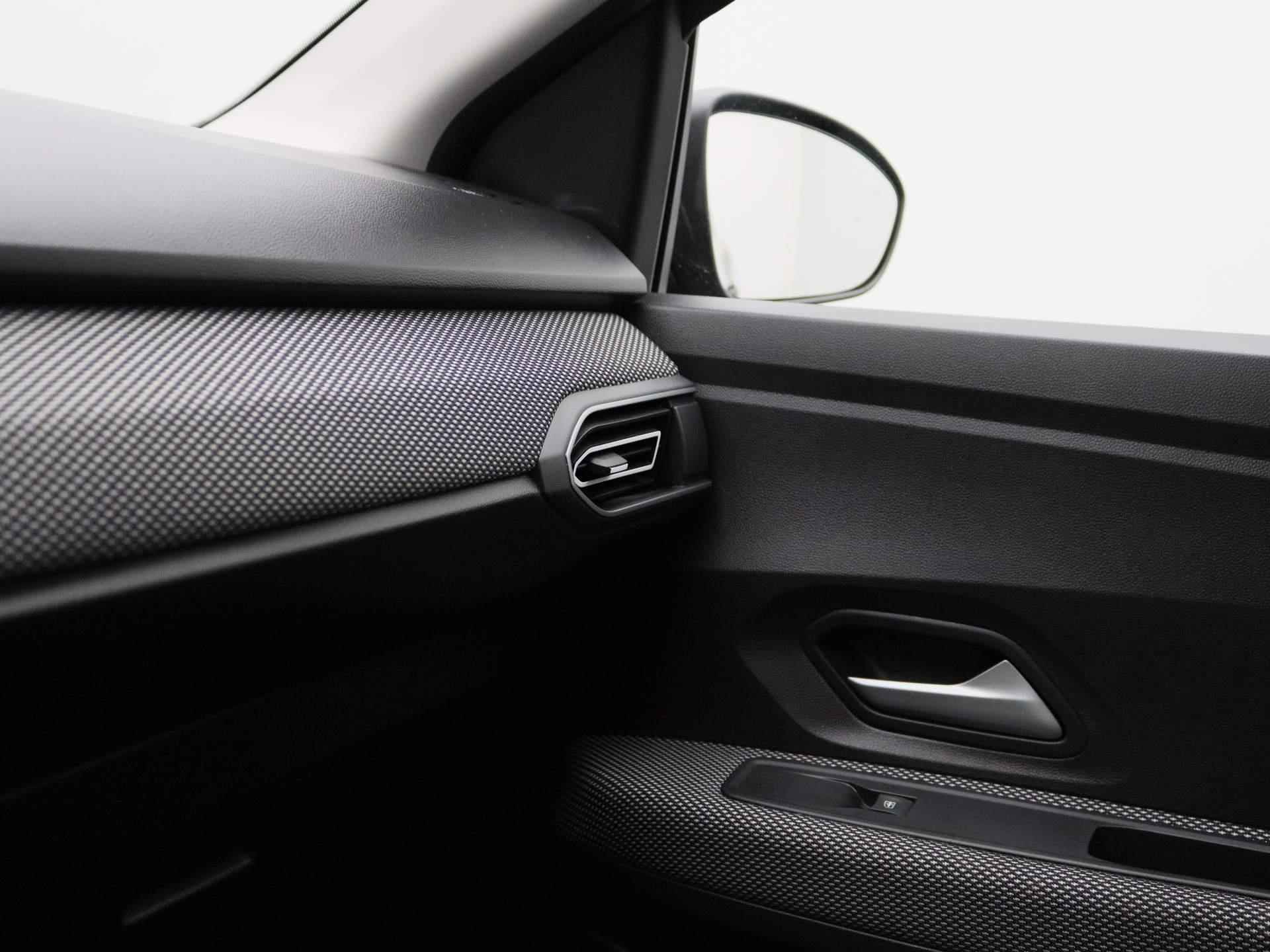 Dacia Sandero 1.0 TCe Expression 90pk | Navigatie | Airco | Parkeersensoren achter | LED Koplampen - 25/34