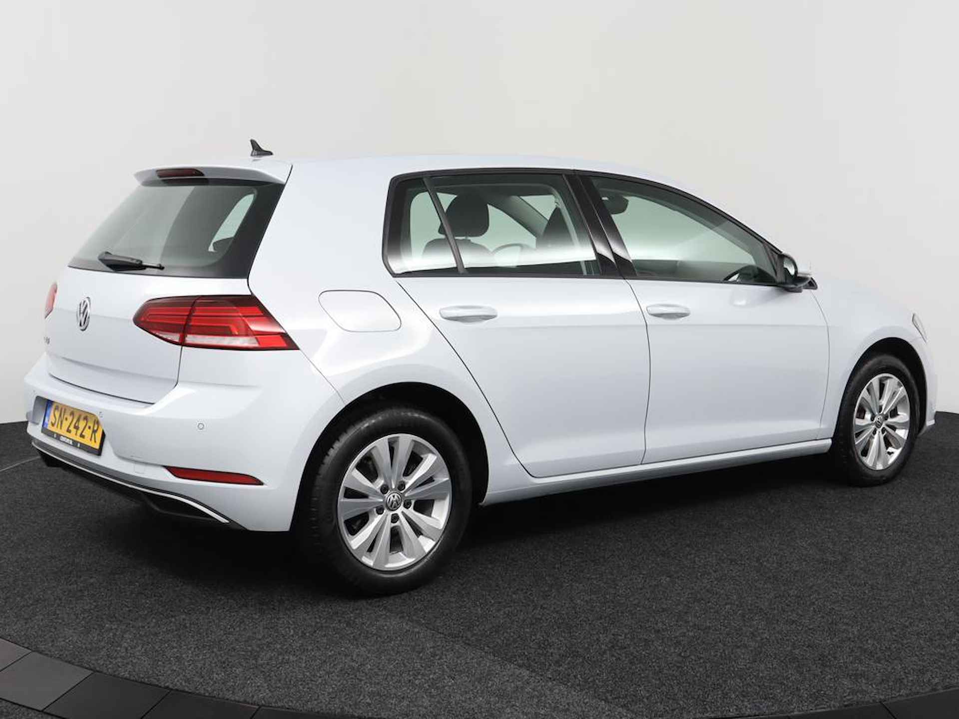 Volkswagen Golf 1.0 TSI 110Pk Comfortline - 3/40