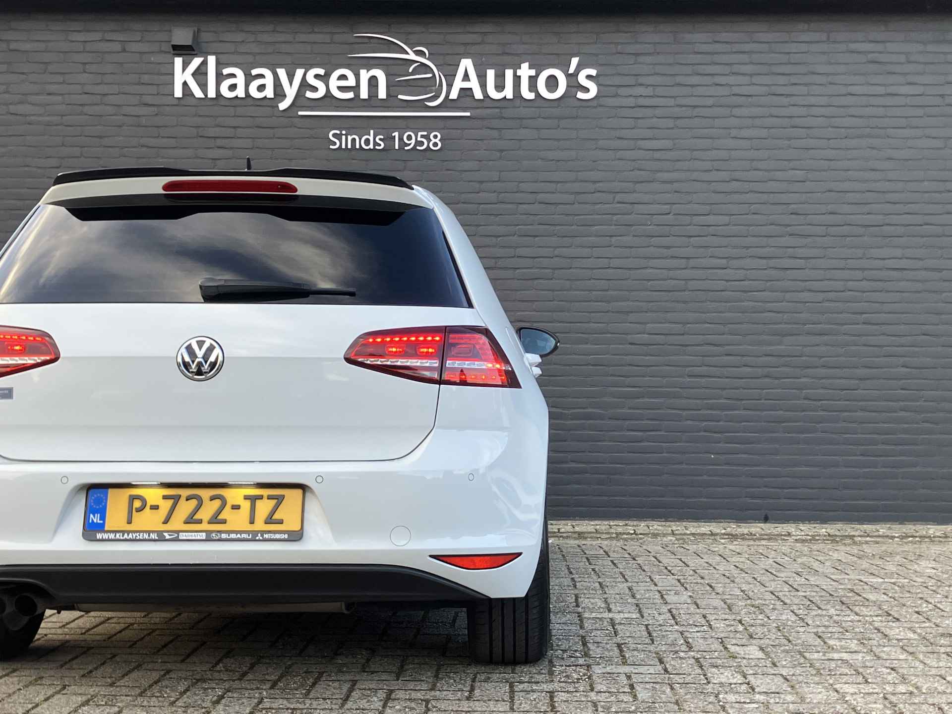 Volkswagen Golf 1.4 TSI Highline 125 pk | navigatie | panoramadak | sportstoelen | stoelverw. | standkachel | + winterset - 14/38