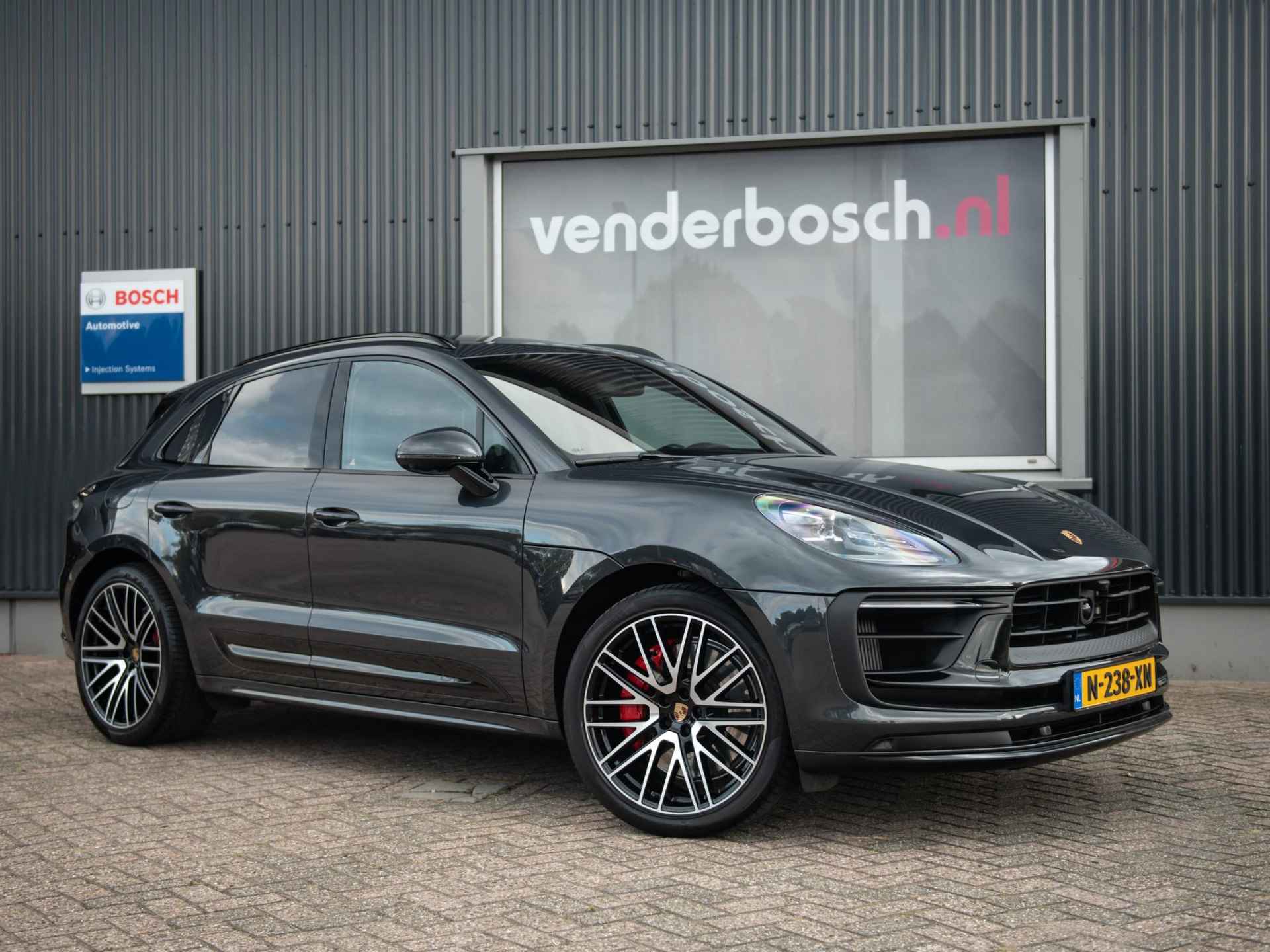 Porsche Macan 2.9 GTS 441pk | 1e Eigenaar | Luchtvering | Pano | Carbon | Trekhaak - 18/60