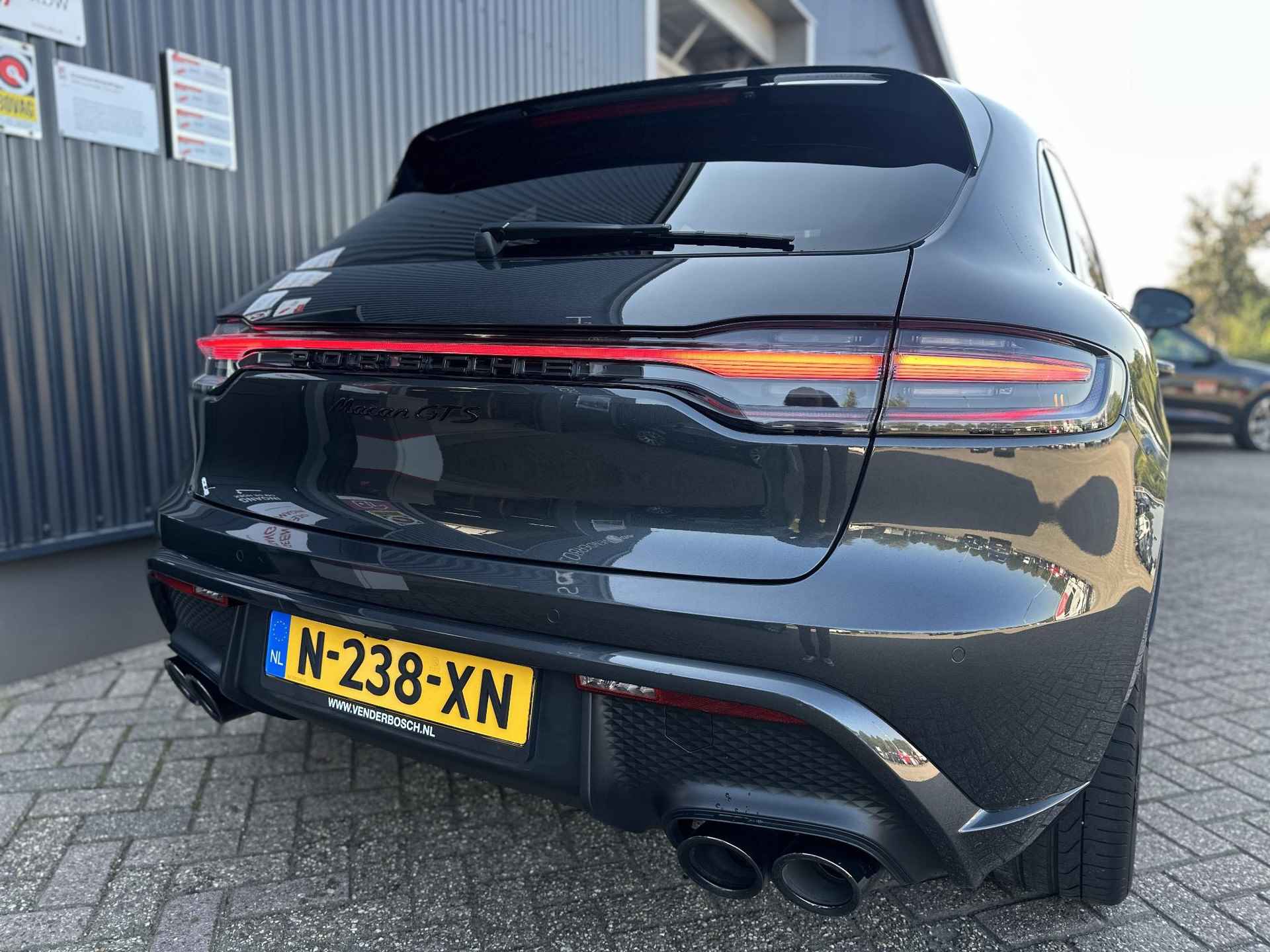 Porsche Macan 2.9 GTS 441pk | 1e Eigenaar | Luchtvering | Pano | Carbon | Trekhaak - 23/60