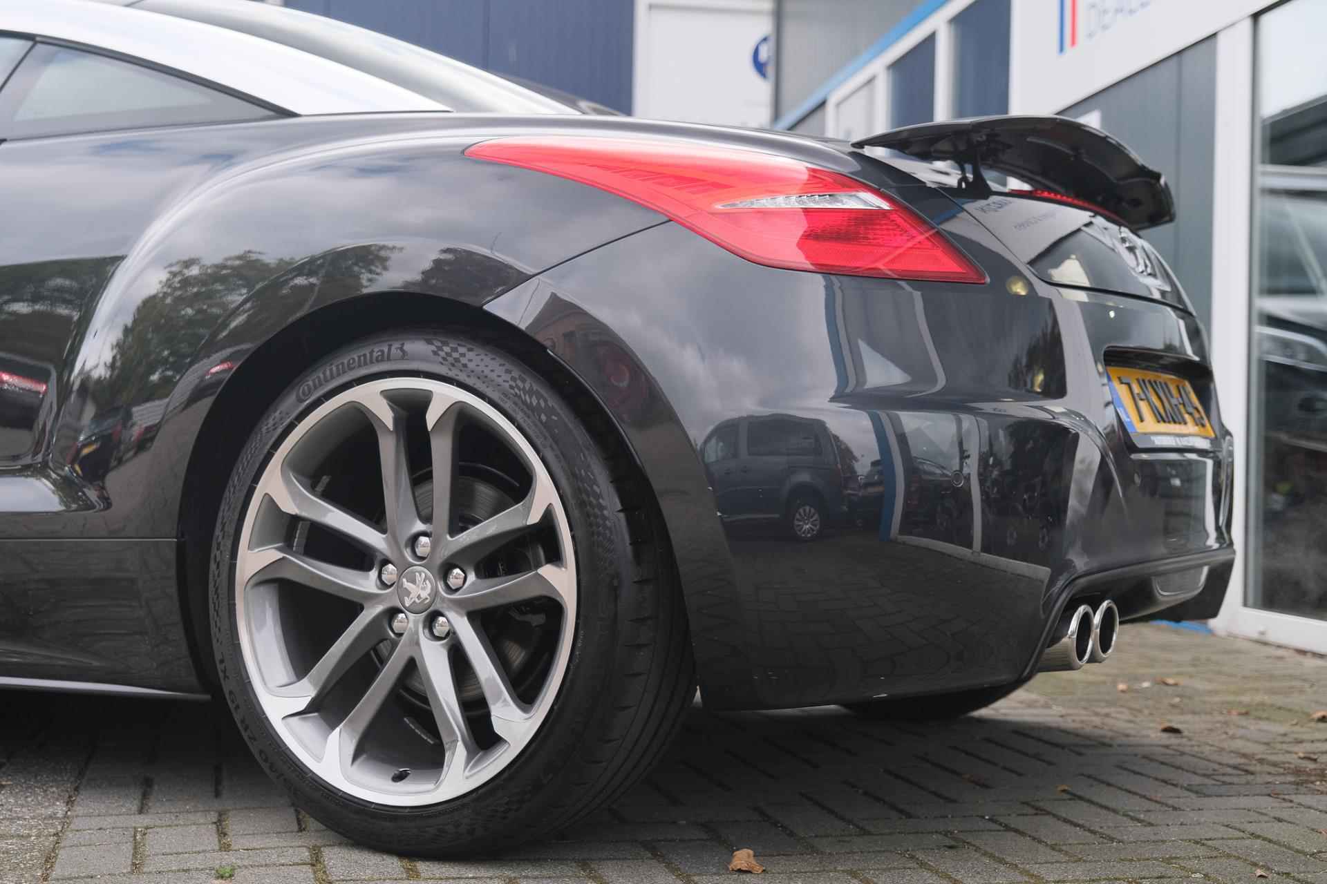 Peugeot RCZ 1.6 THP - 9/40