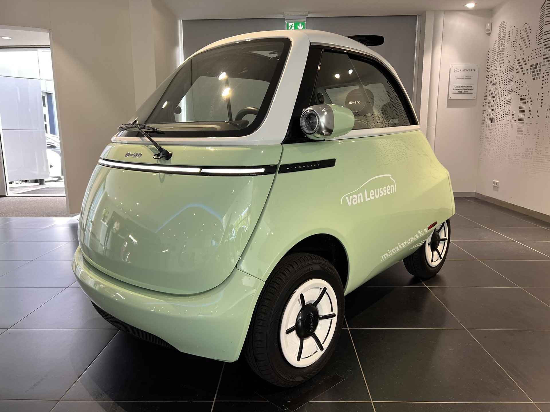 Microlino Competizione 10.5 kWh Competizione 100% ELEKTRISCH UNIEK EYECATCHER ZONNEDAK 177KM WLTP - 3/23