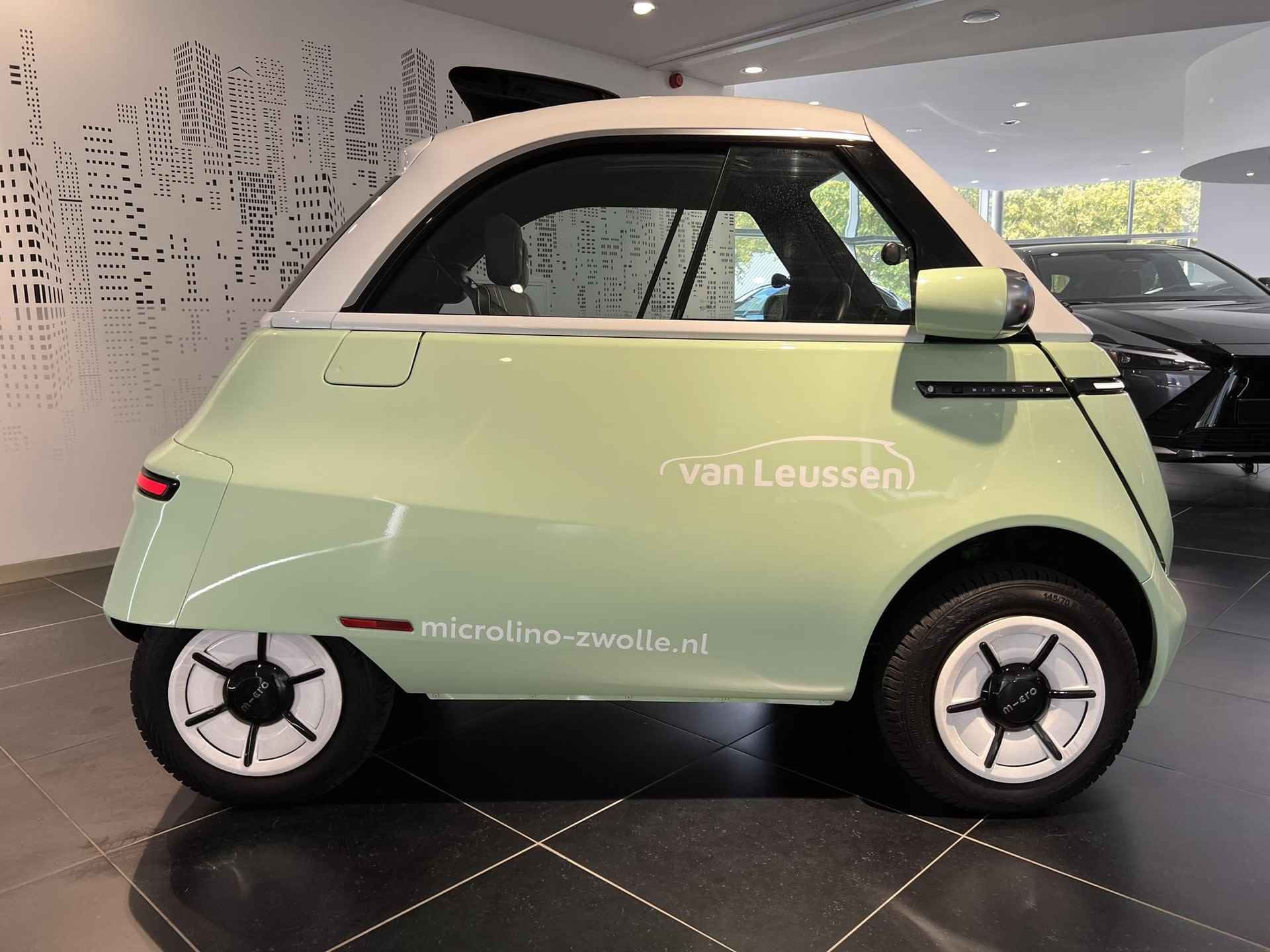 Microlino Competizione 10.5 kWh Competizione 100% ELEKTRISCH UNIEK EYECATCHER ZONNEDAK 177KM WLTP - 7/23