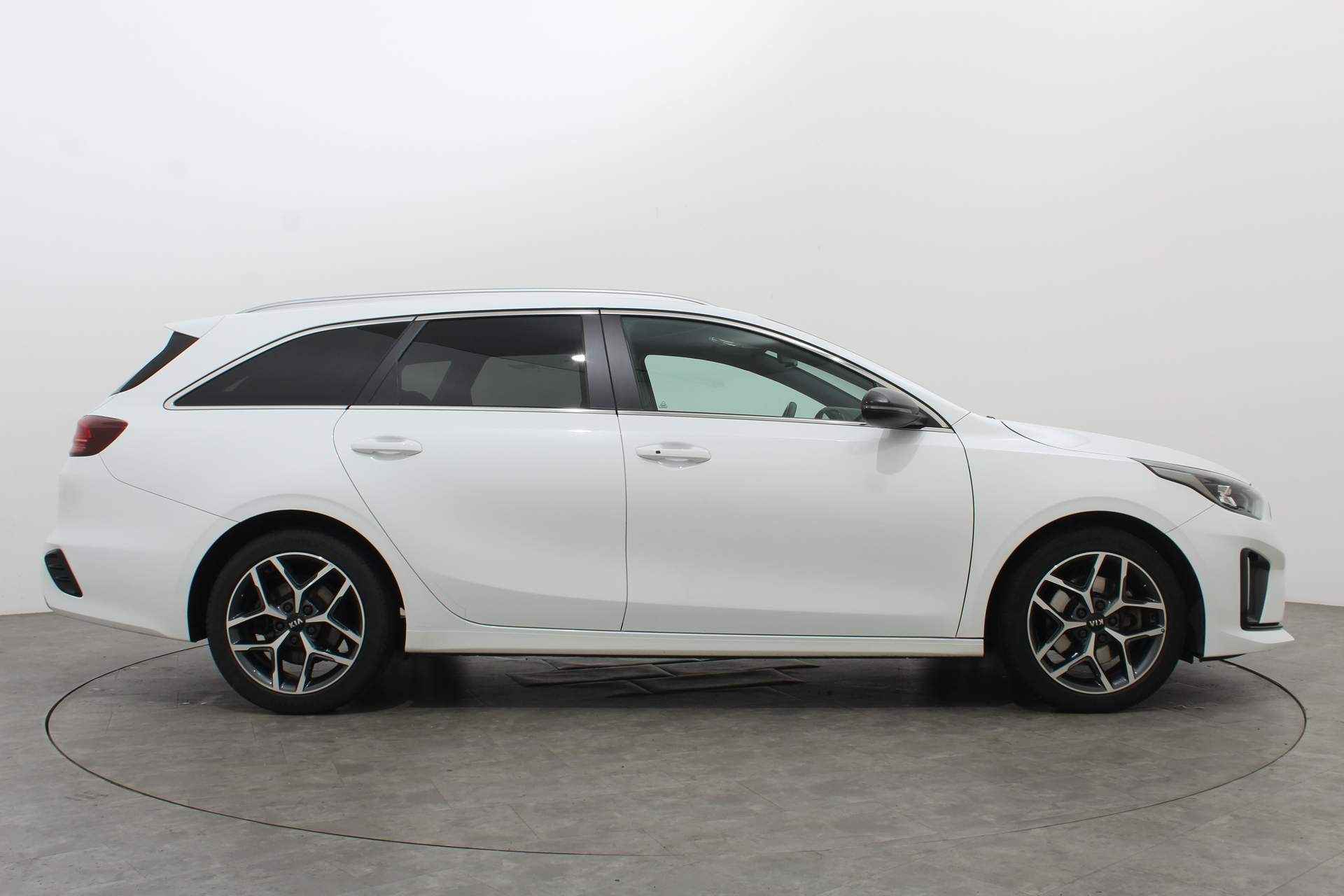 Kia Ceed Sportswagon 1.5 T-GDi 160PK GT-LINE | Panoramadak | Navi - 19/53