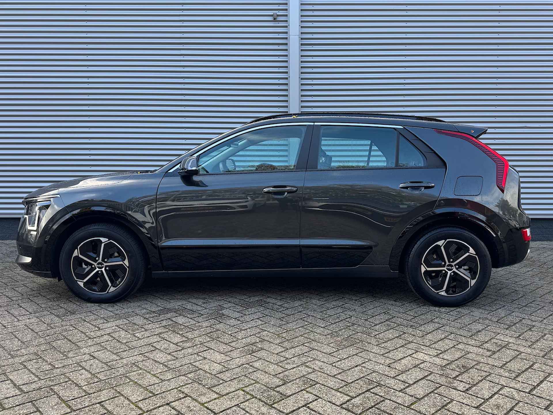 KIA Niro 1.6 GDi Hybrid 141pk DCT6 DynamicLine | Navigatie | Climate | Parkeersensoren voor | - 2/42