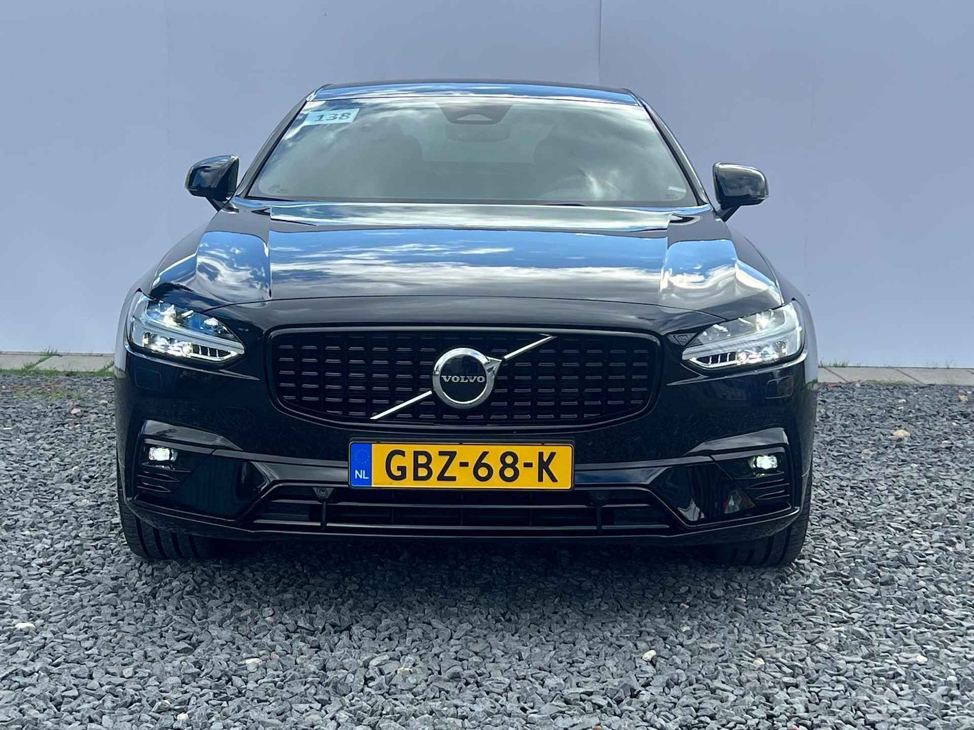 Volvo S90 2.0 B4 Ultimate  Automaat - Leder - Memorystoelen - Stoelverwarming - Full-Led HighBeam Koplampen - Parkeerhulp voor + achter met Camera - DAB+ - 5/59