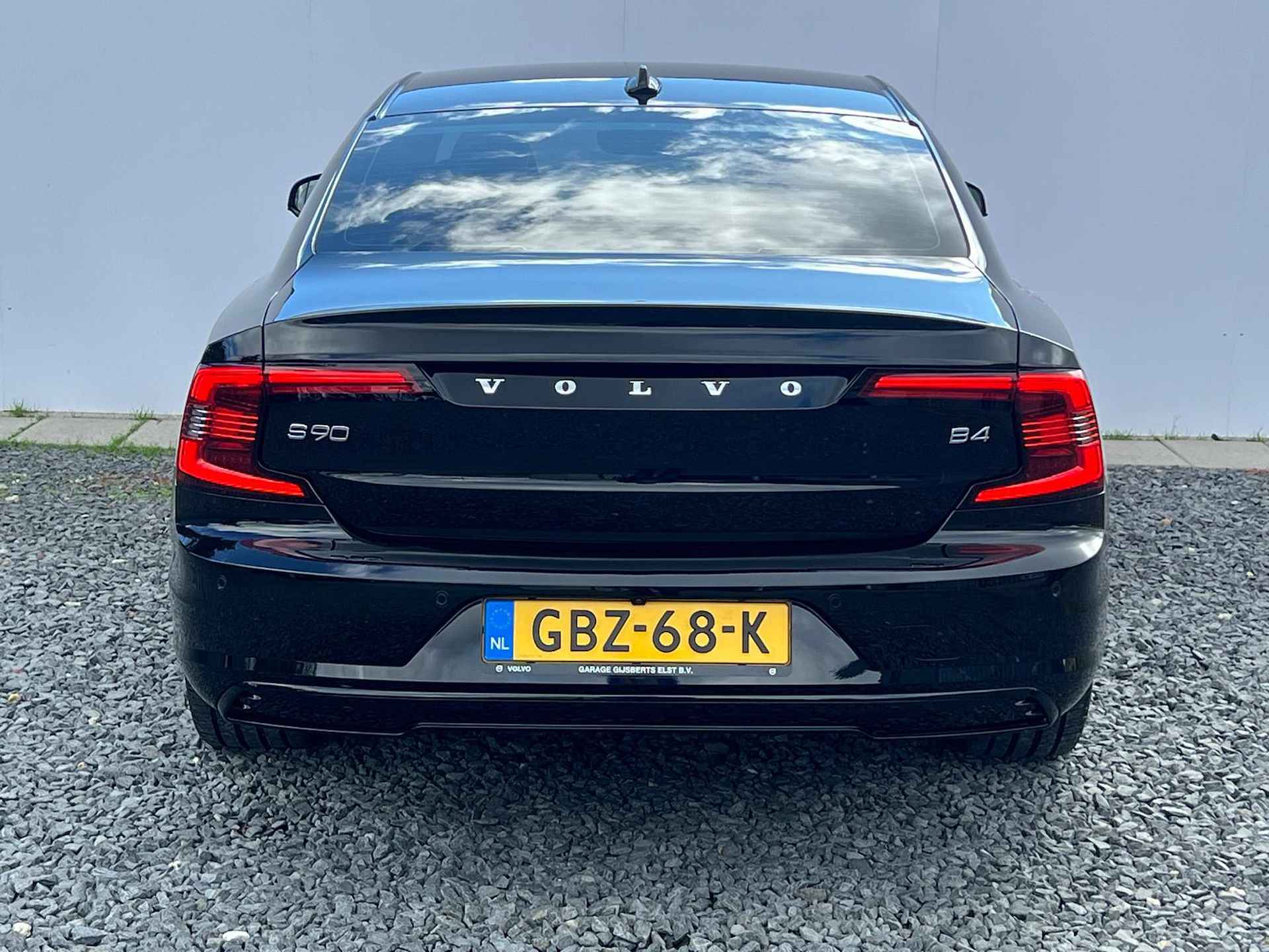 Volvo S90 2.0 B4 Ultimate  Automaat - Leder - Memorystoelen - Stoelverwarming - Full-Led HighBeam Koplampen - Parkeerhulp voor + achter met Camera - DAB+ - 7/59