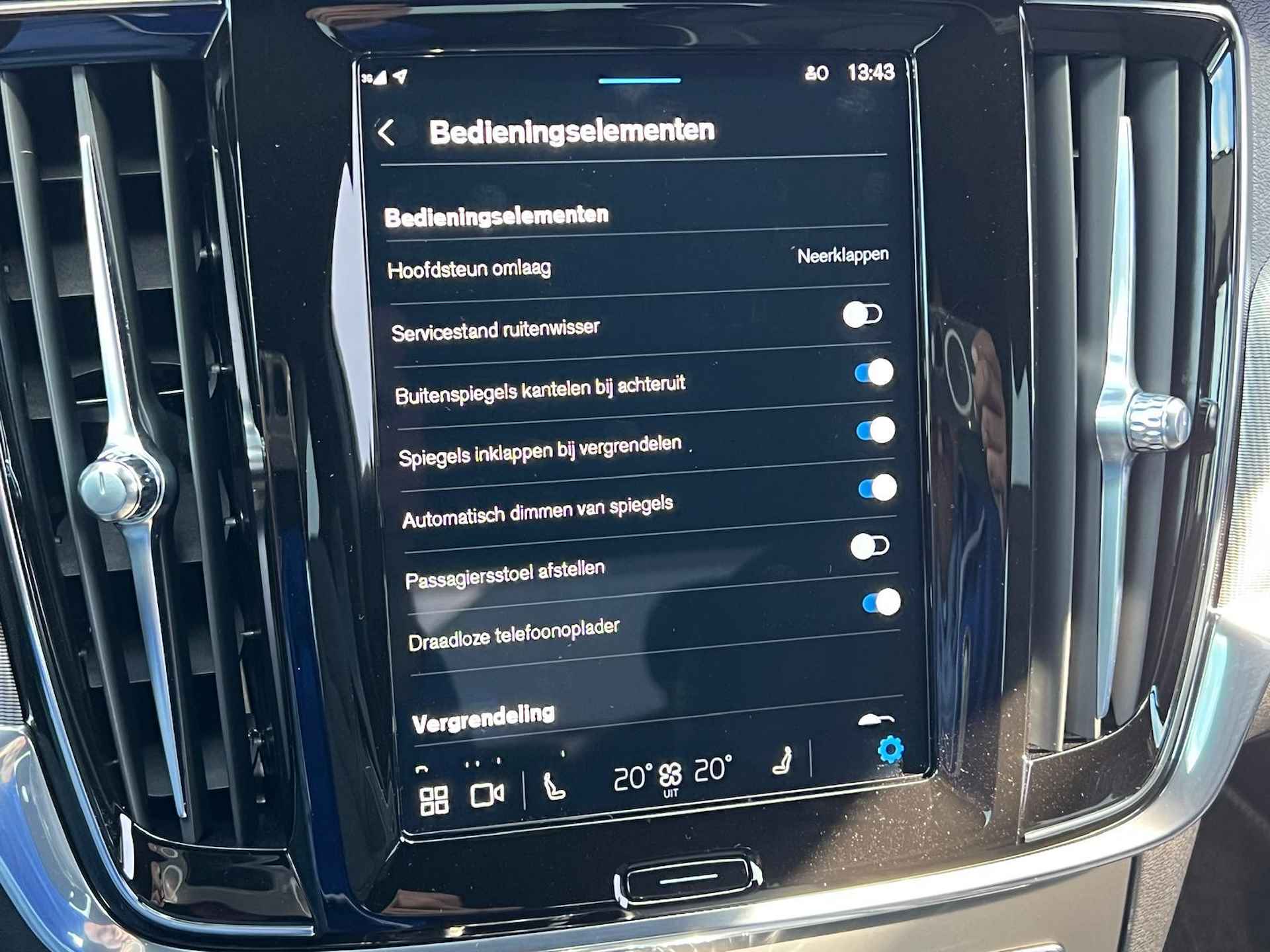 Volvo S90 2.0 B4 Ultimate  Automaat - Leder - Memorystoelen - Stoelverwarming - Full-Led HighBeam Koplampen - Parkeerhulp voor + achter met Camera - DAB+ - 47/59