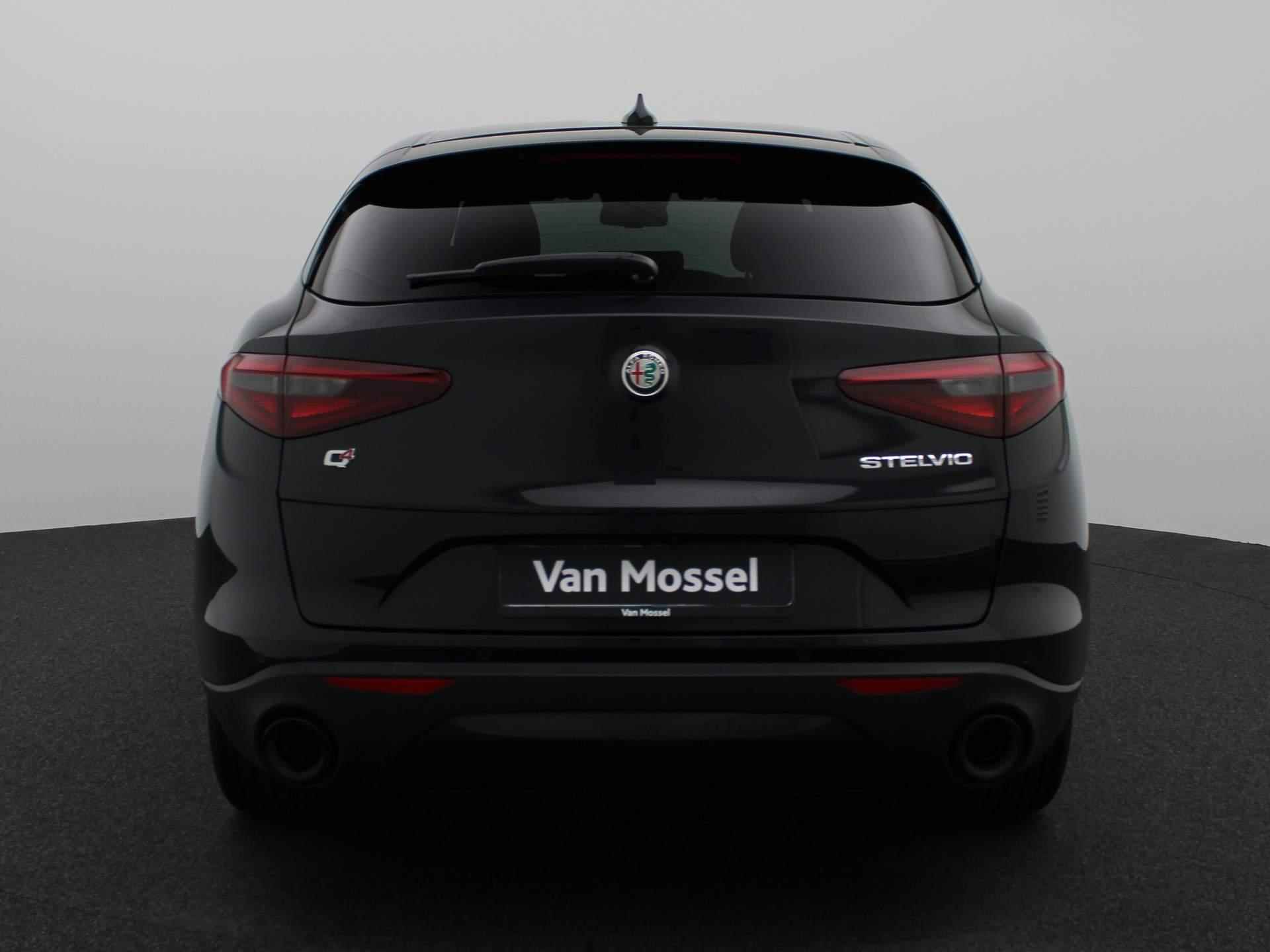 Alfa Romeo Stelvio 2.0 T AWD Sprint | NAVIGATIE | ACHTERUITRIJCAMERA | HALF-LEDER | PARKEERSENSOREN V+A | ELEKTRISCHE ACHTERKLEP | CLIMATE CONTROL | ADAPTIVE CRUISE CONTROL | BI-XENON KOPLAMPEN | - 8/40