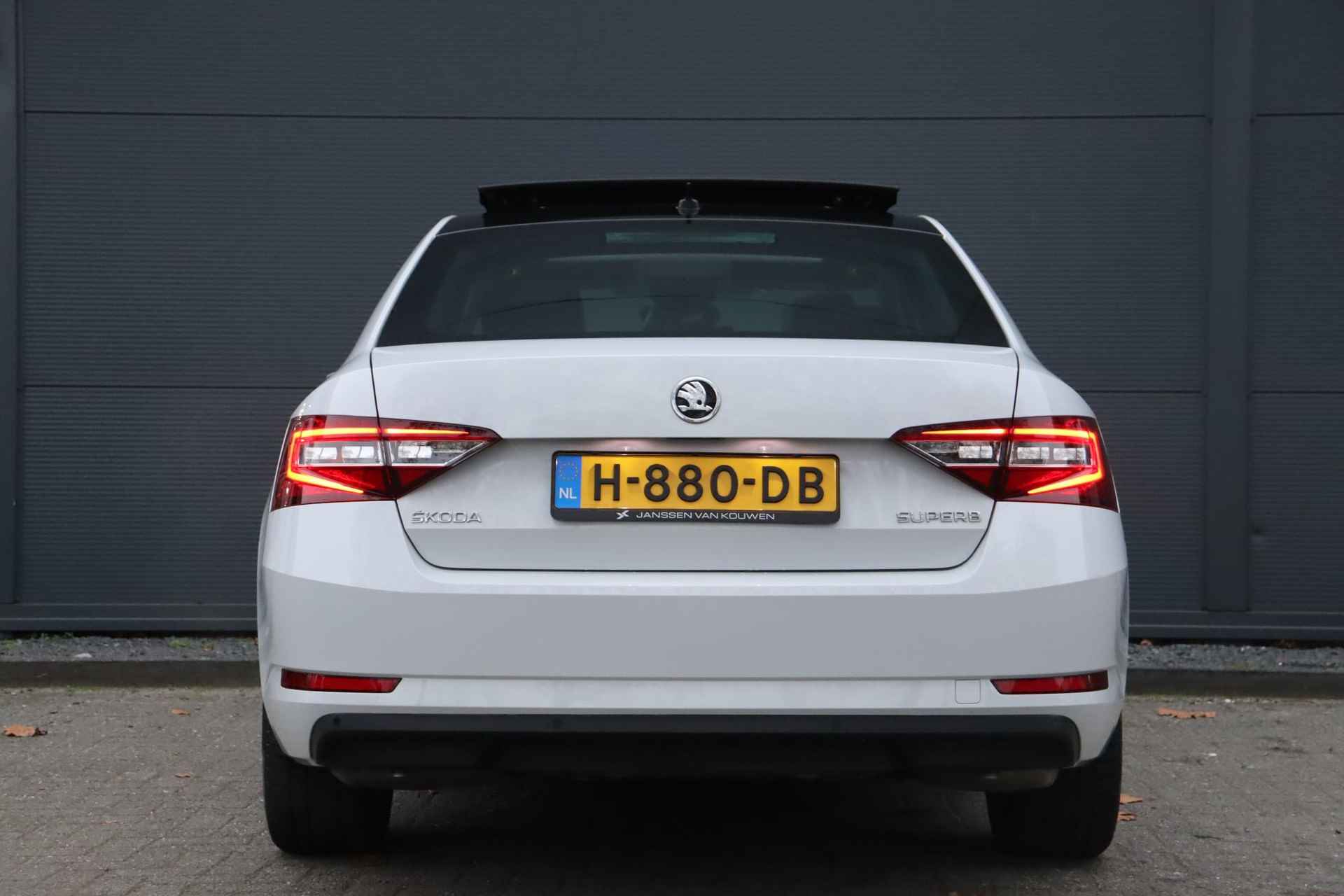 Skoda Superb 1.5 TSI ACT Style Business AUT / Schuifdak / Leder / Stoelverwarming - 5/38