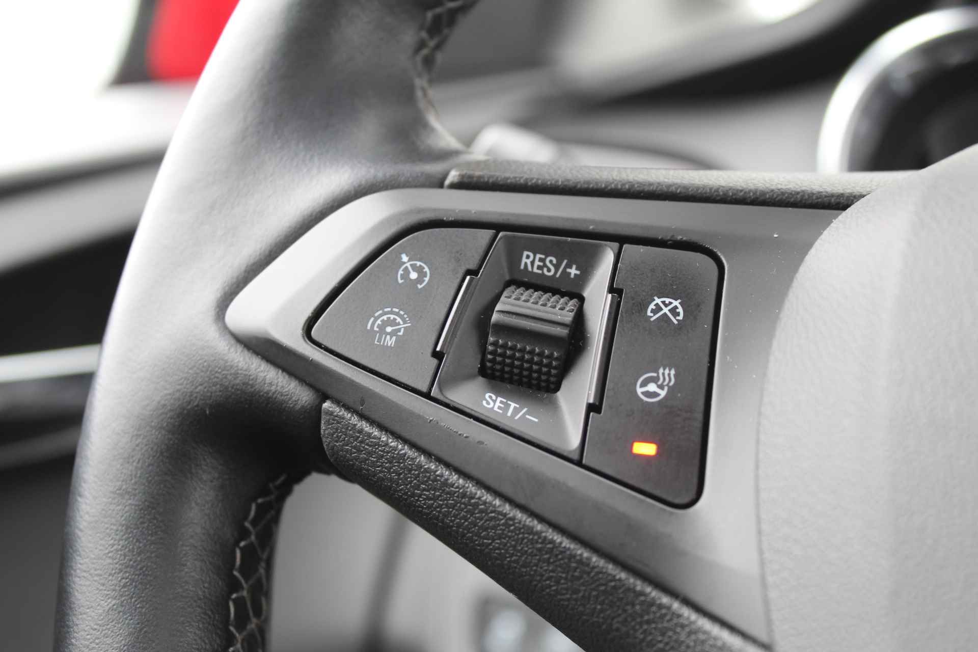 Opel KARL 1.0 ecoFLEX 75pk Cosmo | Schuif/Kanteldak | Winterpack | Half leder | Origin NL | Bluetooth - 11/30