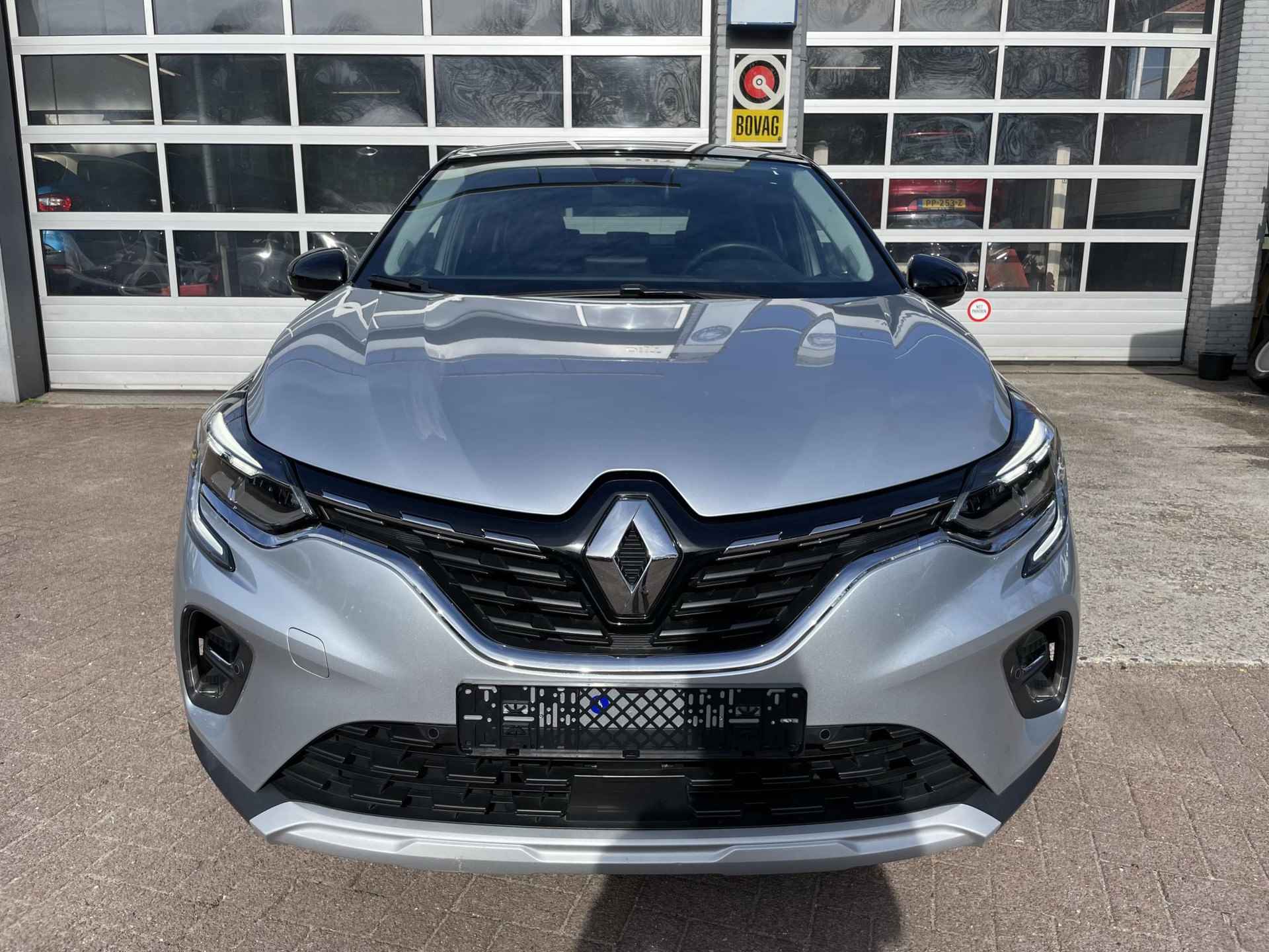 Renault Captur 1.6 E-Tech Hybrid 145 Intens+Bose!! - 2/21