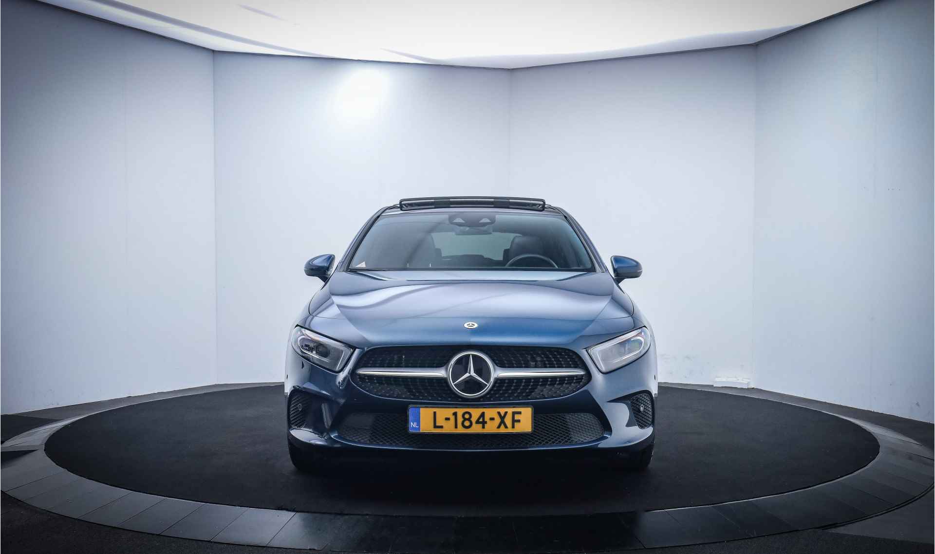 Mercedes-Benz A-Klasse 250e 1e Eig LIMITED EDITION PANO/MEMORY/AMBIANCE LIGHT/WIDESCREEN/CAMERA/BLINDSPOT/ - 2/28