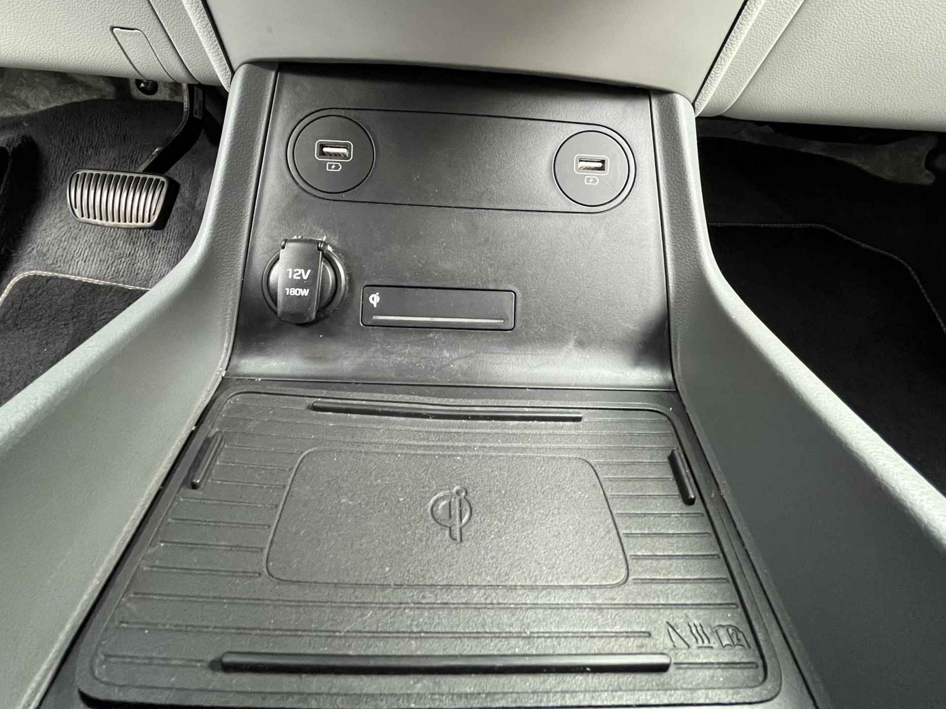 Hyundai NEXO FCEV Plus Pack || Lederen bekleding | 4% bijtelling | 19'' Lmv | Direct leverbaar || - 65/70
