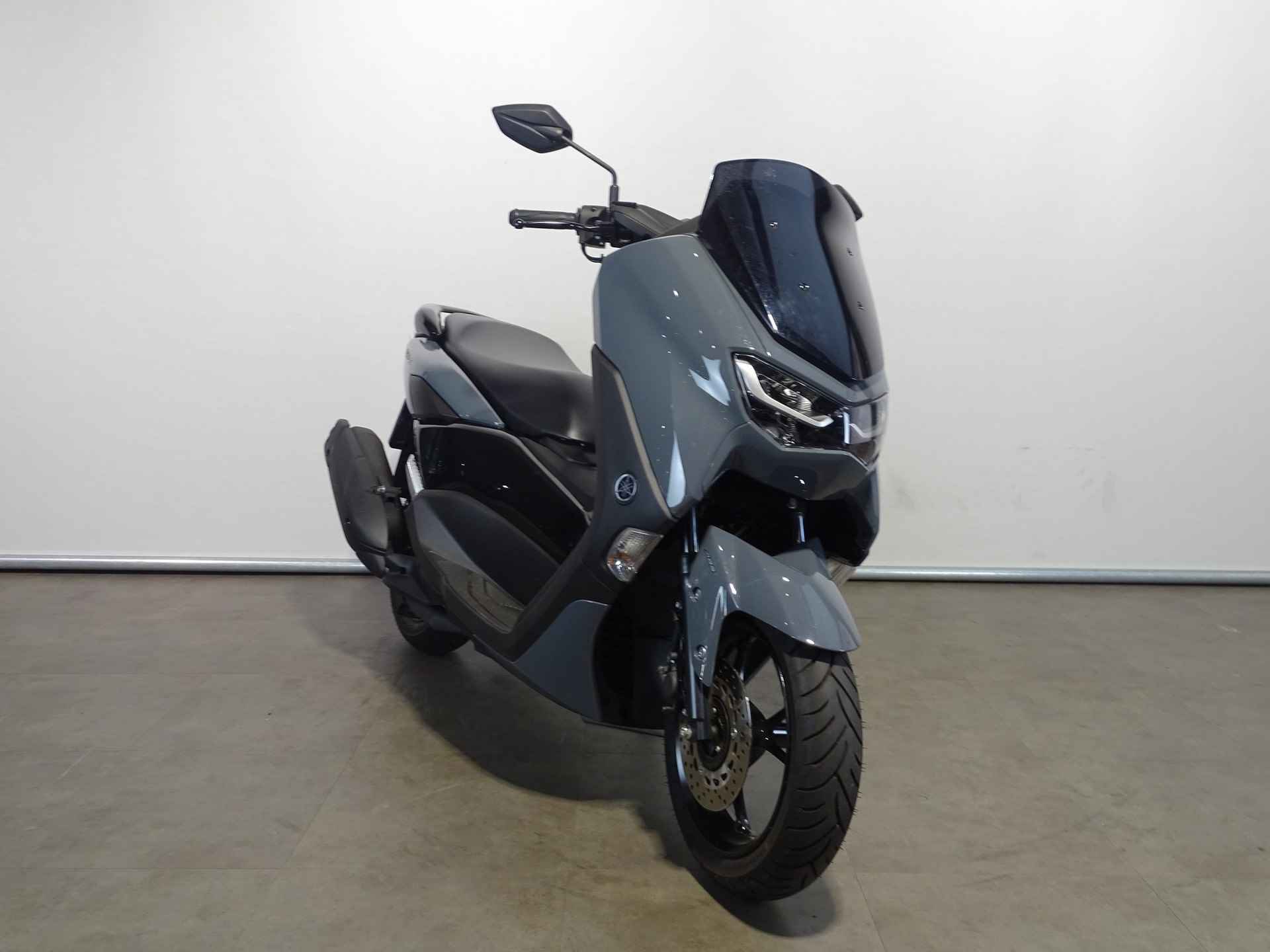 Yamaha NMAX 155 - 7/8