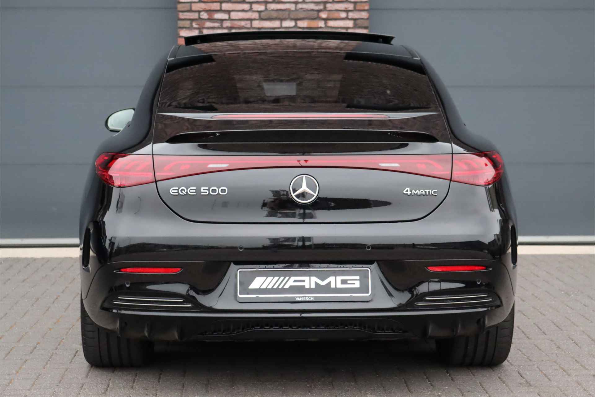 Mercedes-Benz EQE 500 4MATIC AMG Line 91 kWh | Hyperscreen | Achterasbesturing | Airmatic | Distronic+ | Stoelventilatie | Massage | Verwarmd Stuurwiel | Burmester | Digital Light | Panoramadak | - 16/51