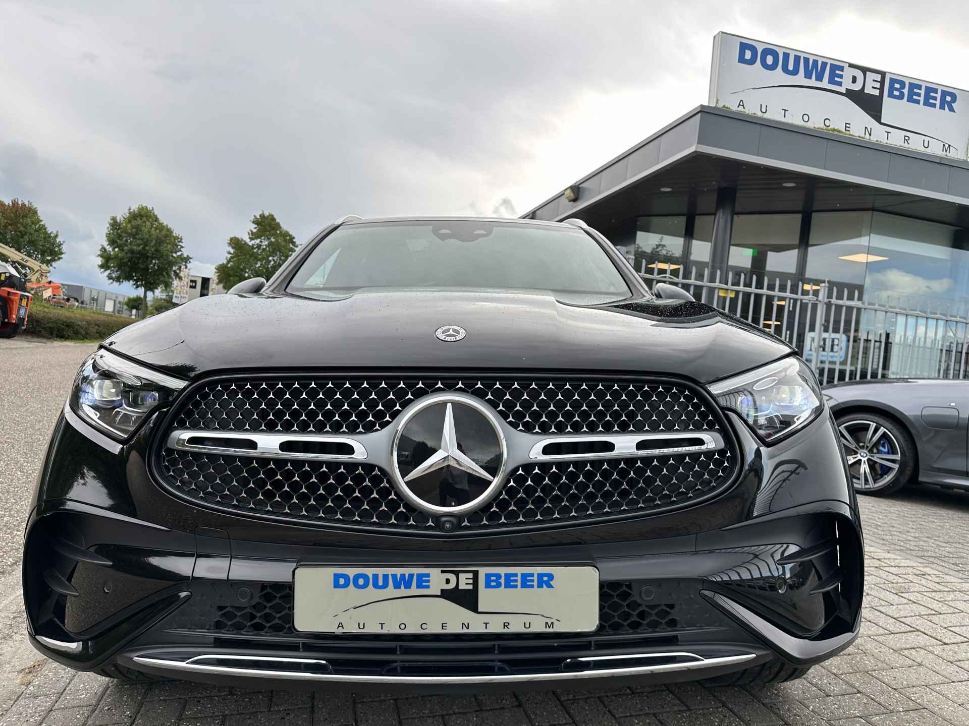 Mercedes-Benz GLC 300e 4MATIC AMG Line ADVANCED PLUS Trekhaak | Digital Light | Pano-Dak | HUD | 360-Camera Let op getoonde set om velgen 21 inch AMG tegen meerprijs 3000,— - 4/39