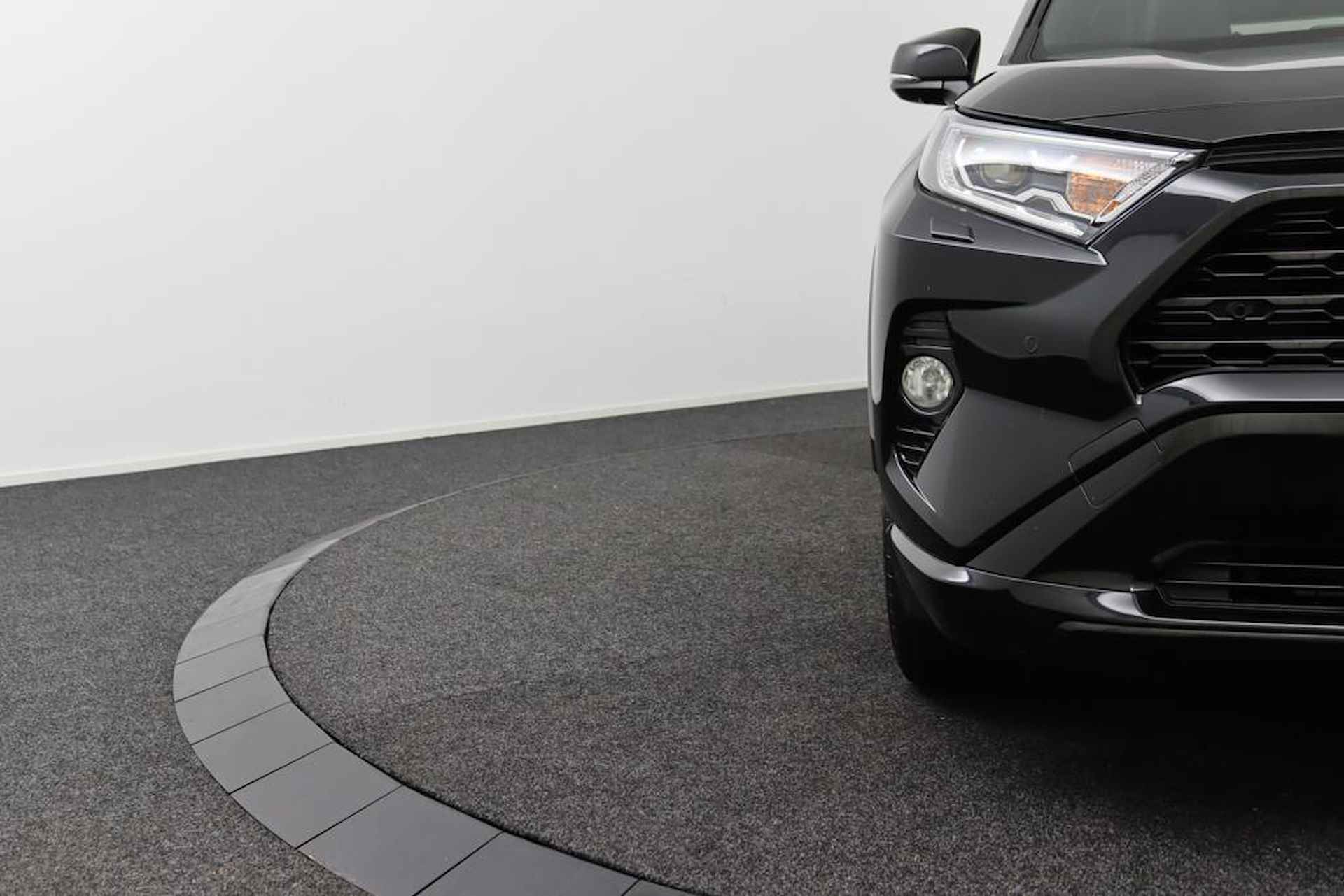 Toyota RAV4 2.5 Hybrid Executive Limited | Black Edition | Bearlock | 360 Camera | Lederen Bekleding | Elektrisch verstelbare Bestuurdersstoel | Stuur en Stoelverwarming | Blind Spot Monitor | - 40/51