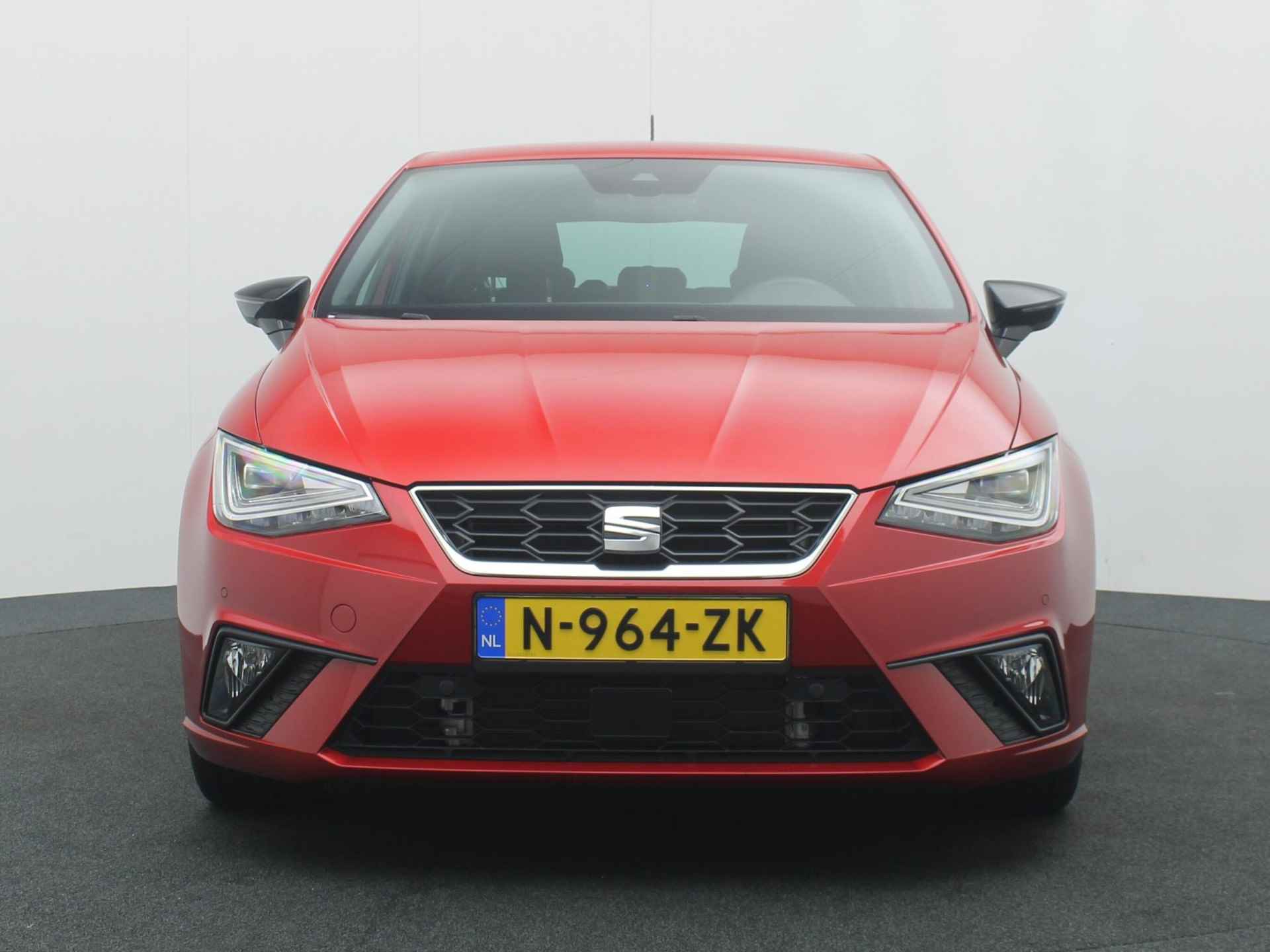 SEAT Ibiza 1.5 TSI FR Business Intense Plus automaat | CarPlay | Navigatie | Parkeersensoren | Achteruitrijcamera | Stoelverwarming | LED verlichting - 9/41