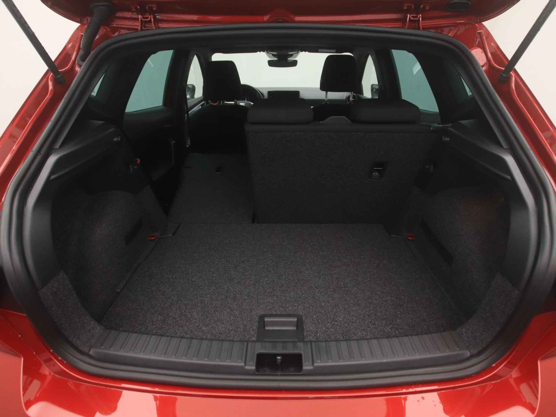 SEAT Ibiza 1.5 TSI FR Business Intense Plus automaat | CarPlay | Navigatie | Parkeersensoren | Achteruitrijcamera | Stoelverwarming | LED verlichting - 16/41