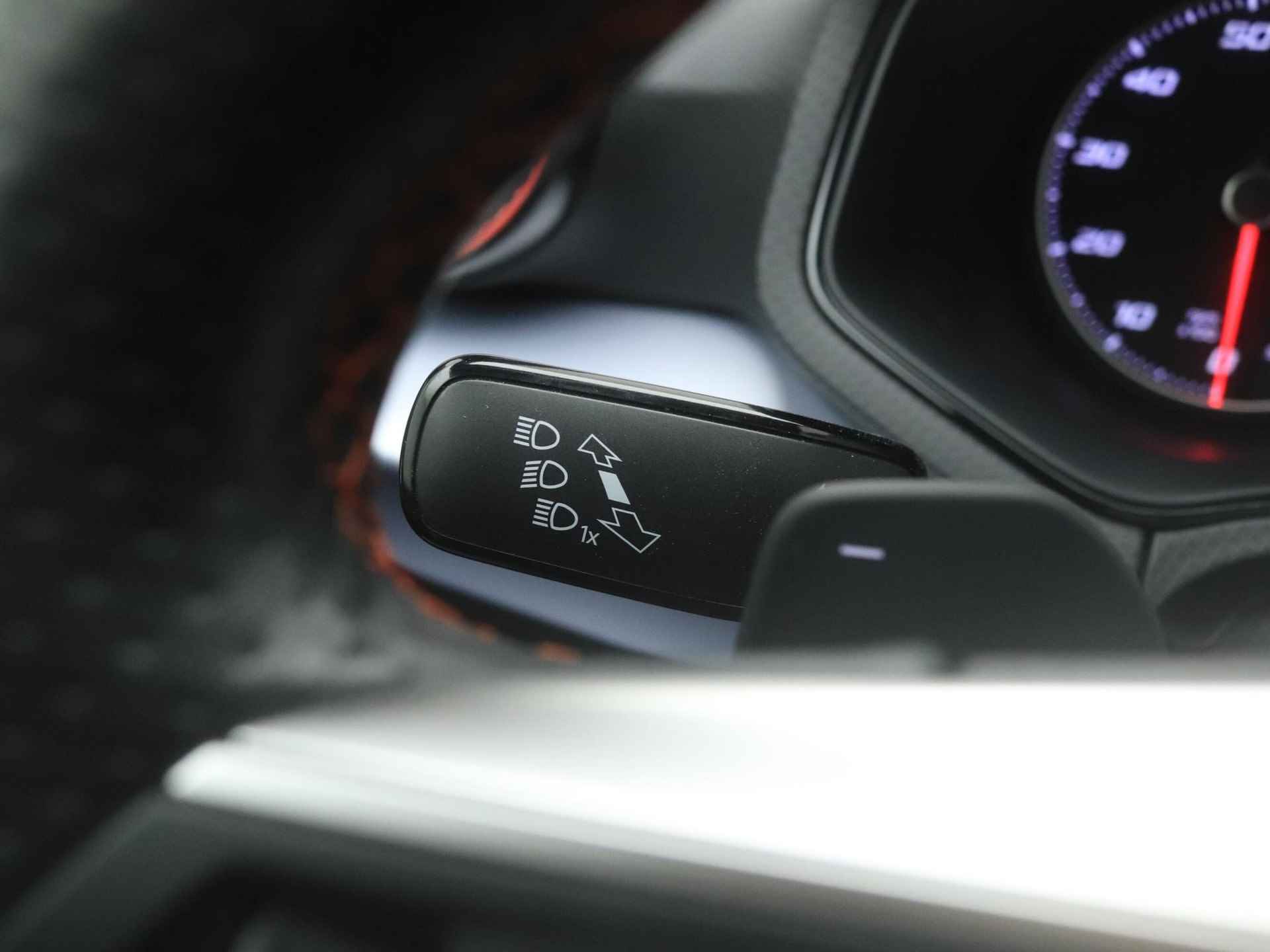 SEAT Ibiza 1.5 TSI FR Business Intense Plus automaat | CarPlay | Navigatie | Parkeersensoren | Achteruitrijcamera | Stoelverwarming | LED verlichting - 24/41