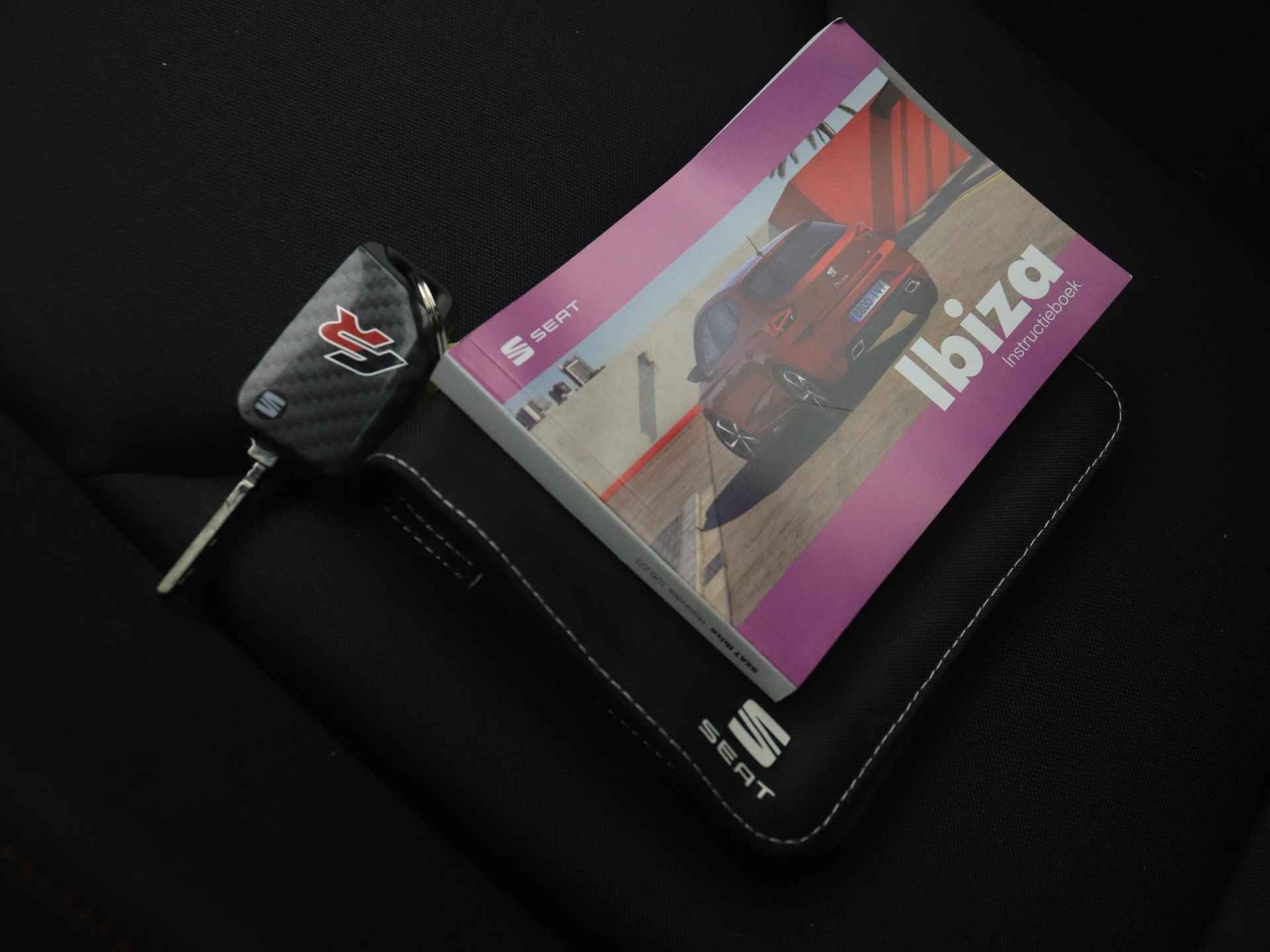 SEAT Ibiza 1.5 TSI FR Business Intense Plus automaat | CarPlay | Navigatie | Parkeersensoren | Achteruitrijcamera | Stoelverwarming | LED verlichting - 35/41