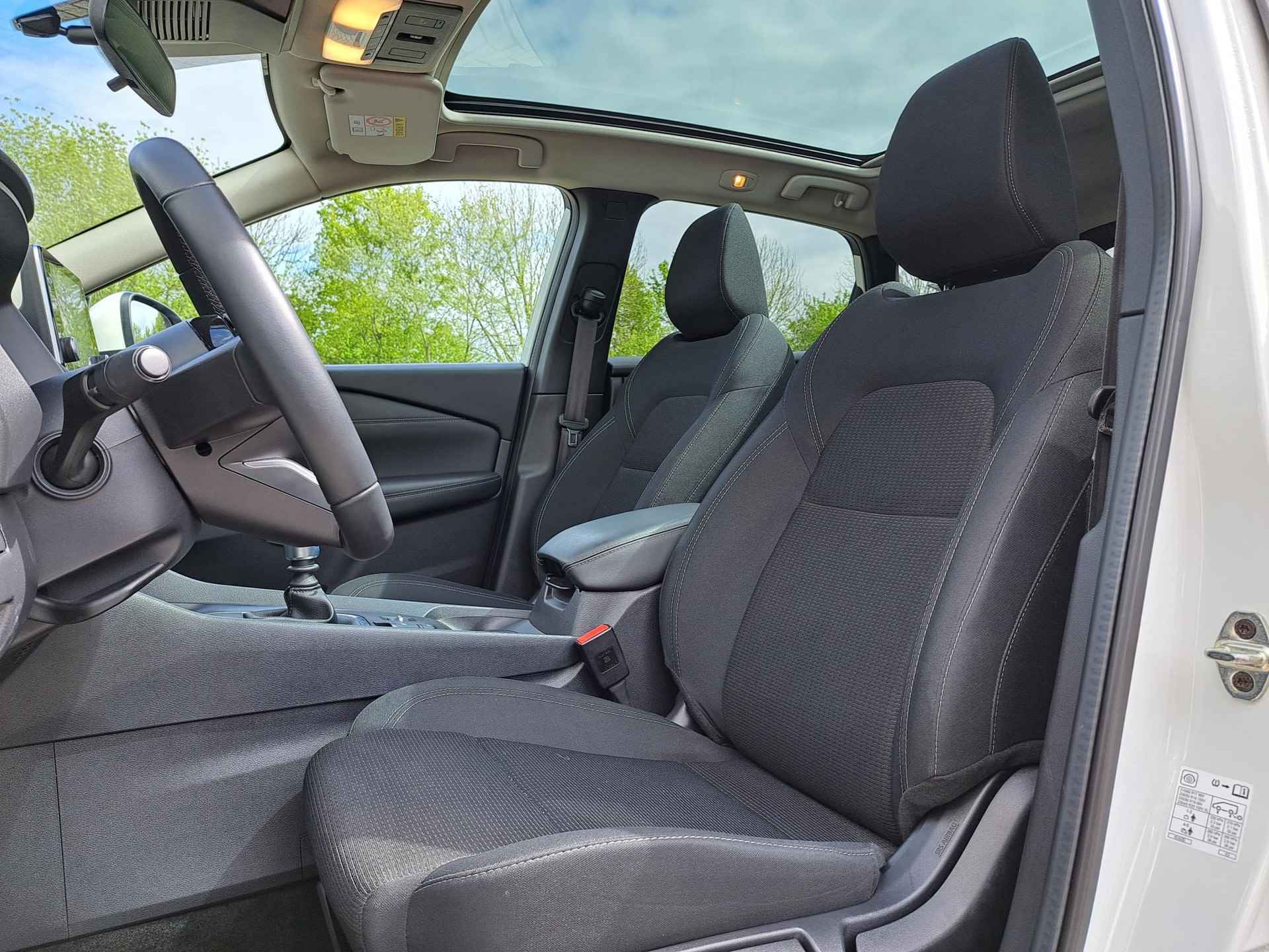 Nissan Qashqai 1.3 MHEV Acenta  | Panorama dak | Apple Carplay/Android Auto | Achteruitrijcamera | Full-LED koplampen - 10/33