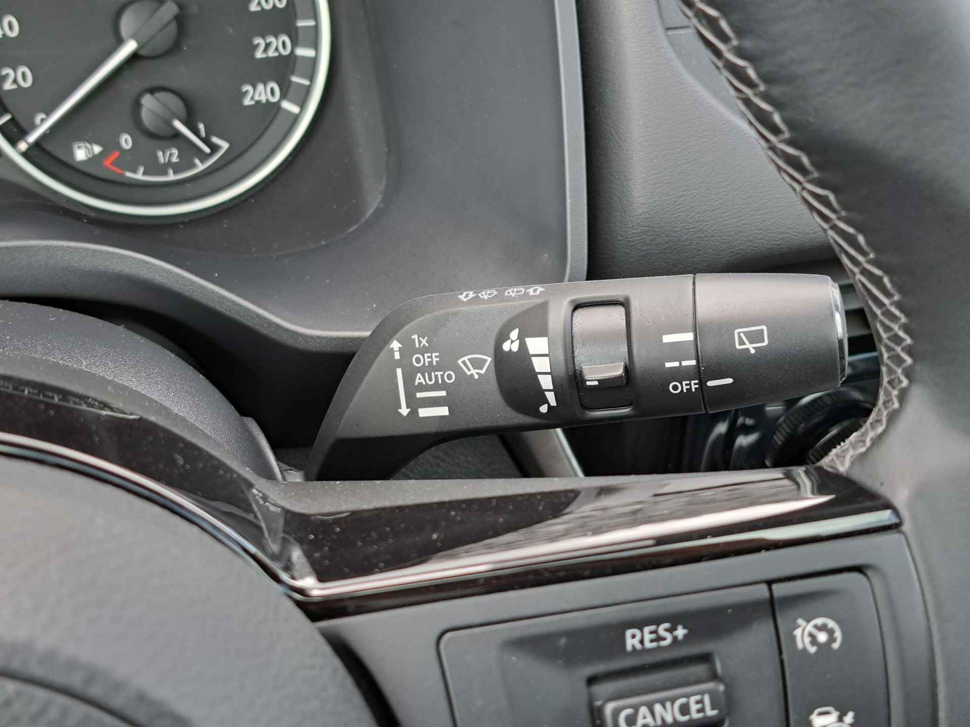 Nissan Qashqai 1.3 MHEV Acenta  | Panorama dak | Apple Carplay/Android Auto | Achteruitrijcamera | Full-LED koplampen - 19/33