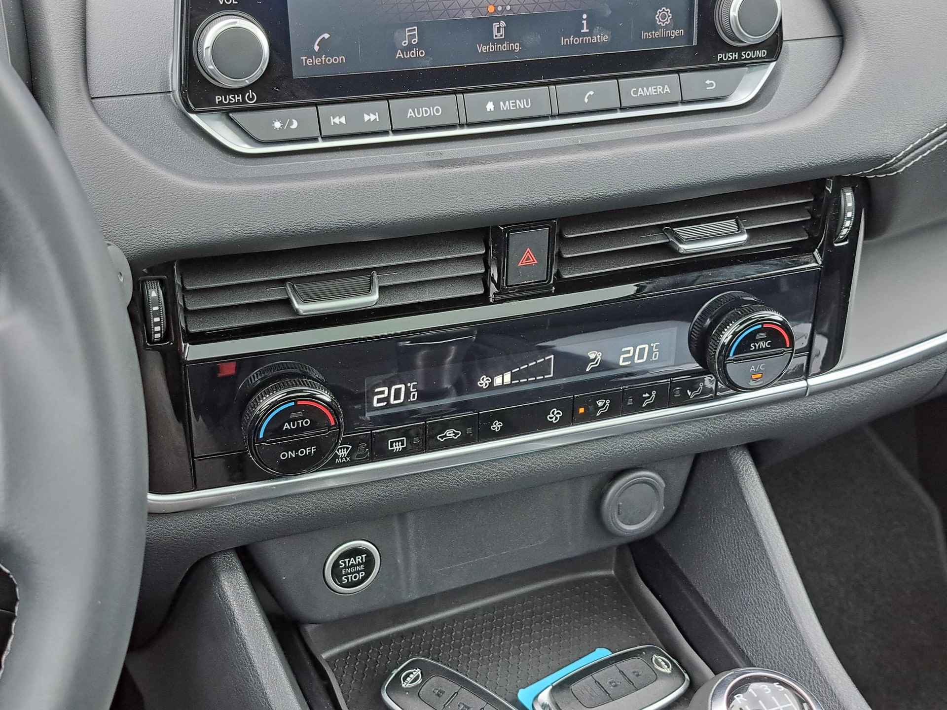 Nissan Qashqai 1.3 MHEV Acenta  | Panorama dak | Apple Carplay/Android Auto | Achteruitrijcamera | Full-LED koplampen - 23/33