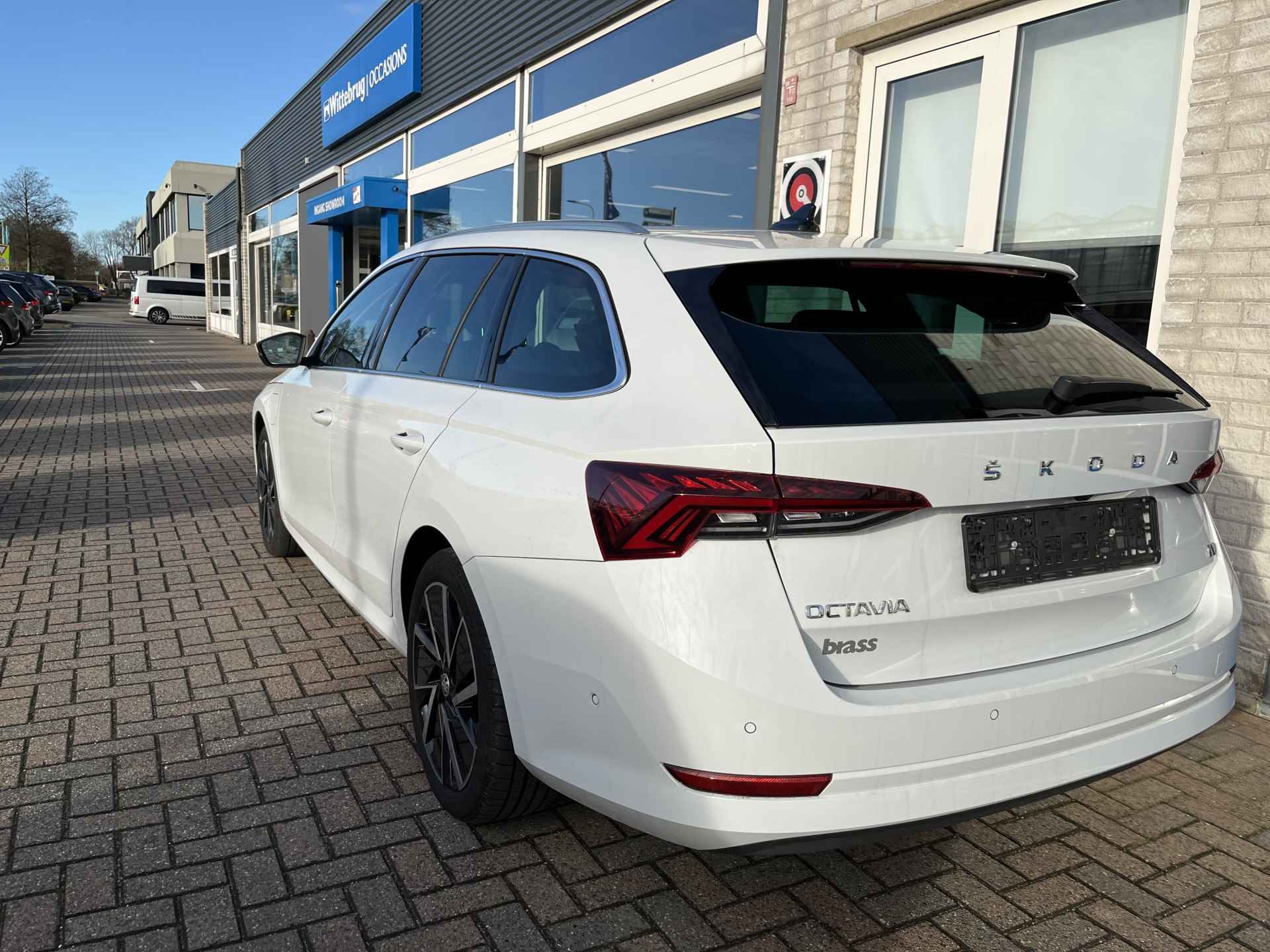 Škoda Octavia Combi 1.4 TSI iV PHEV Style / AUTOMAAT/ DIGITAL DASH/ MEMORY SEAT/ CRUISE/ NAVI/ DAB/ SMARTLINK/ PARK. SENSOREN + CAMERA/ STOELVERWARMING V&A - 6/33