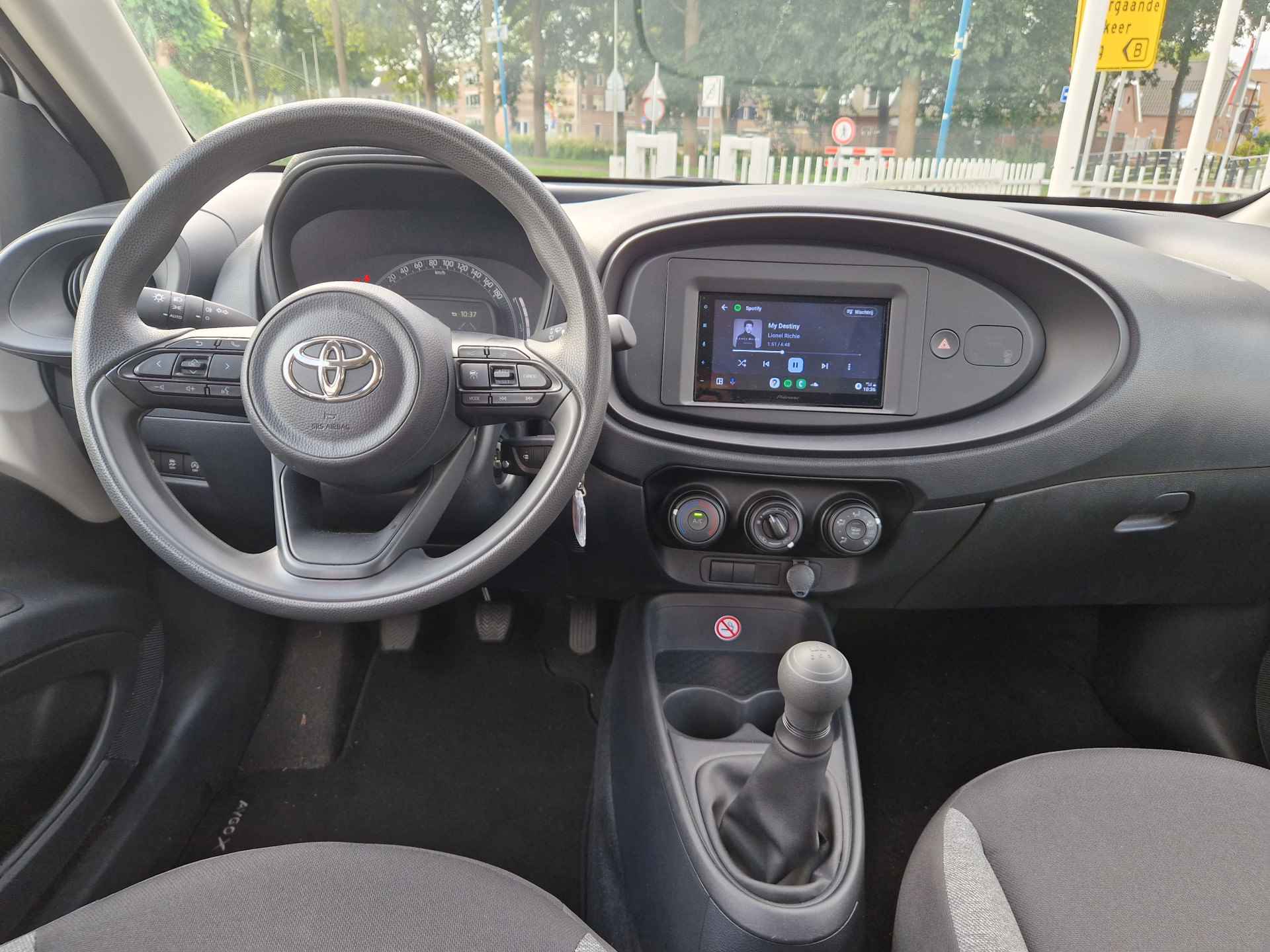 Toyota Aygo X 1.0 VVT-i Cruise control, Apple/Android, Airco , All-in Rijklaarprijs - 4/19