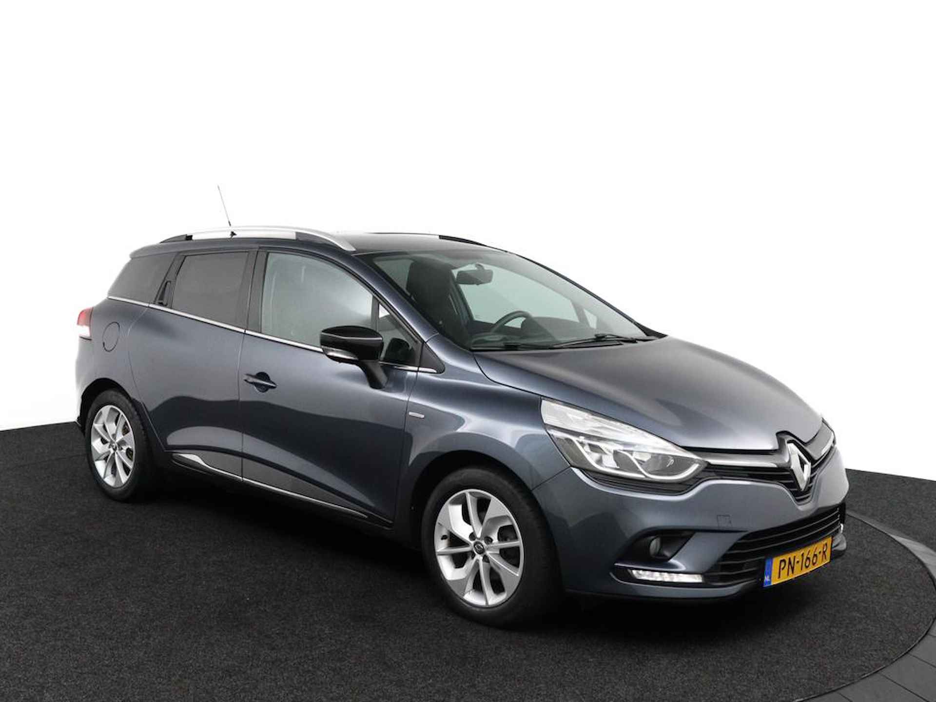 Renault Clio Estate 0.9TCe 90PK Limited | Airco | Cruise Control | Navigatie | Lichtmetalen Velgen | Parkeersensoren Achter | Bluetooth | - 8/43