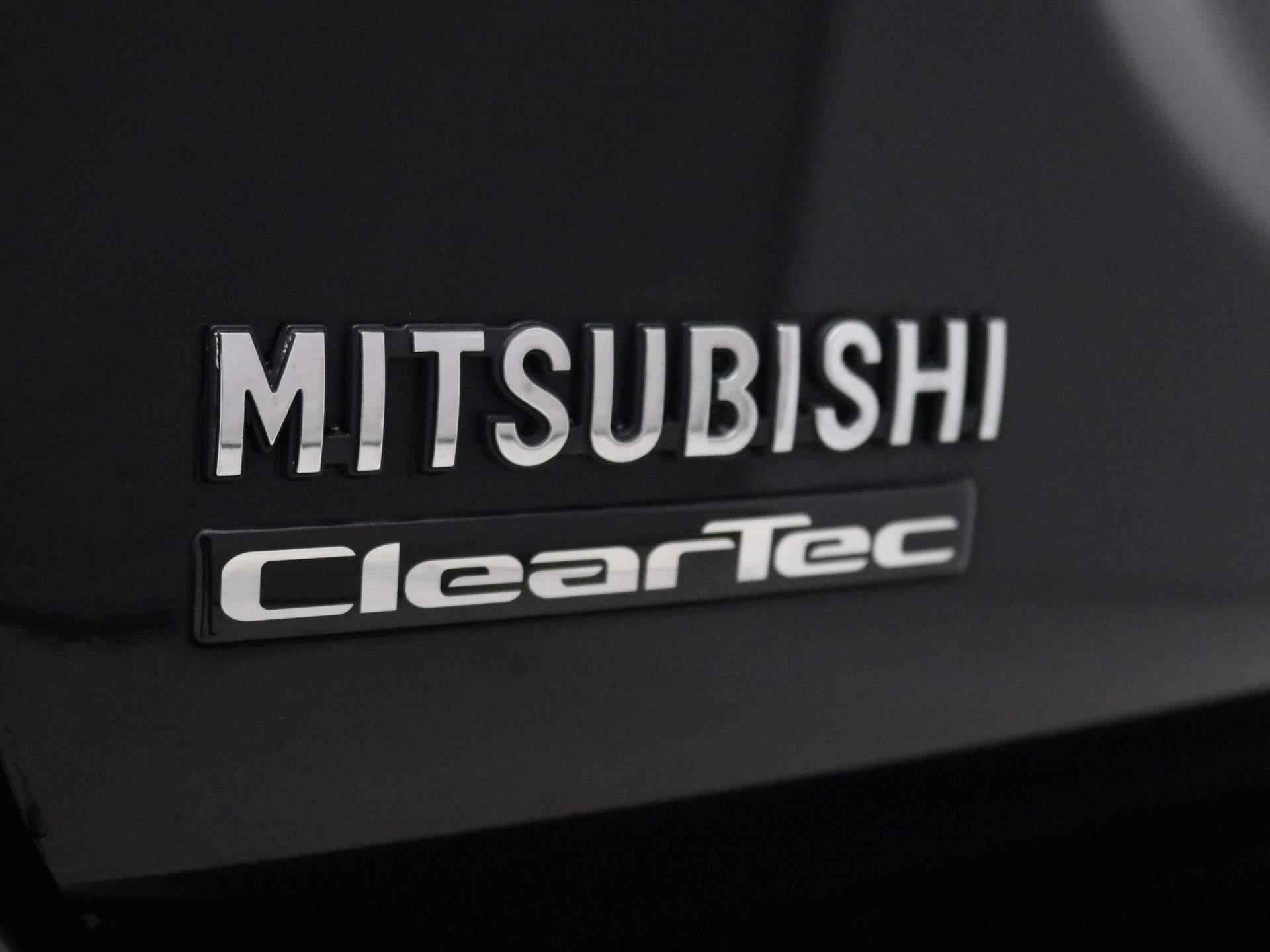 Mitsubishi Outlander 2.0 Business Edition AUTOMAAT / Trekhaak / 1600KG Trekgewicht / Airco Climate Control / Cruise Control / Dealer onderhouden / 18" LMV / Navigatie / - 24/60