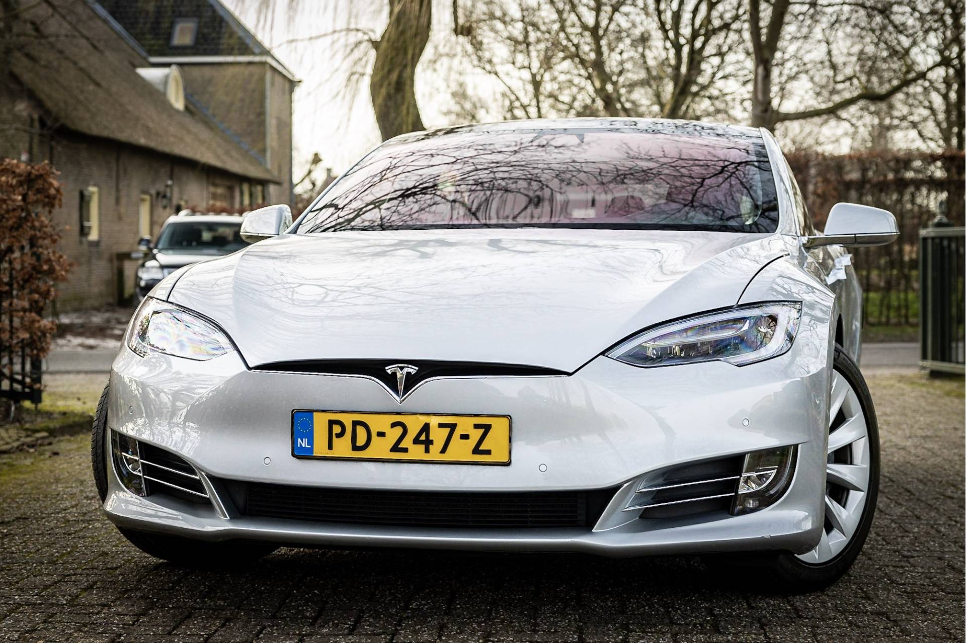 Tesla Model S 100D Carbon Enhanced Autopilot Panorama - 25/26