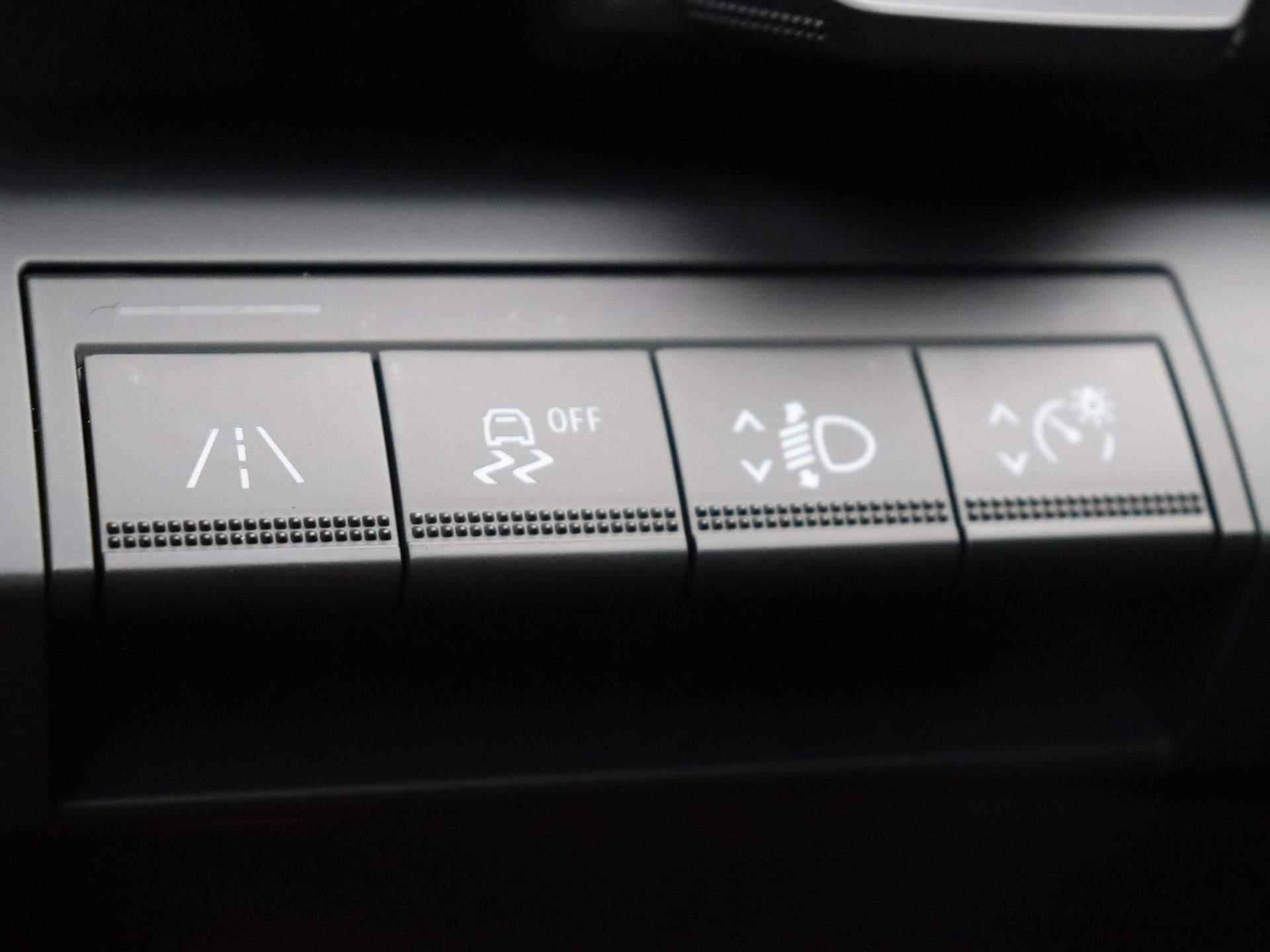 Renault Megane E-Tech EV60 130pk Optimum Charge Business Ed. Evolution | Achteruitrijcamera | Adaptief cruise control | Stoel en stuurverwarming | - 17/39