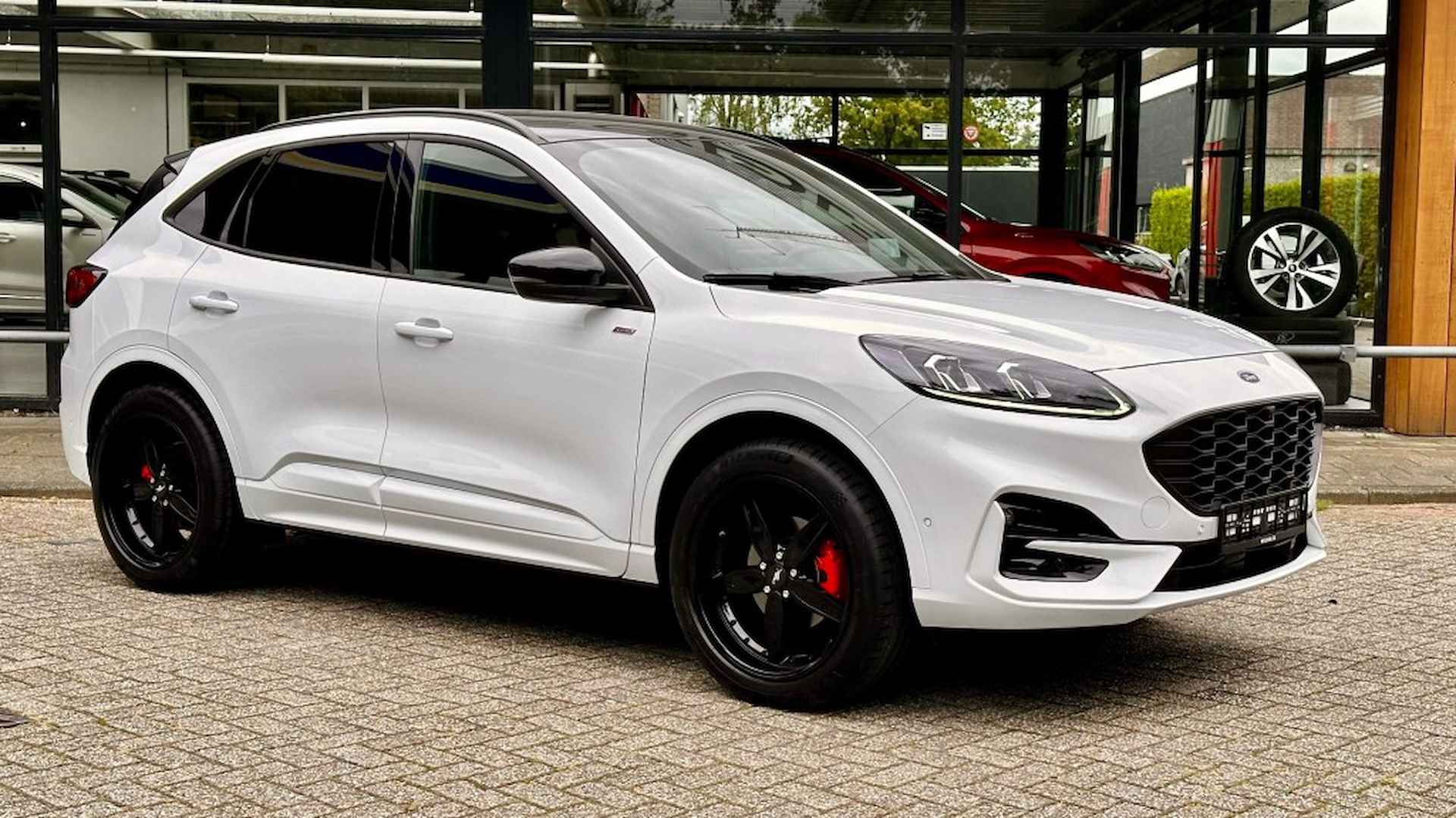 FORD Kuga 2.5 PHEV ST-LINE X / BLACK+SMOKE EDIT / Trekhaak+Driver+Winter - 6/34