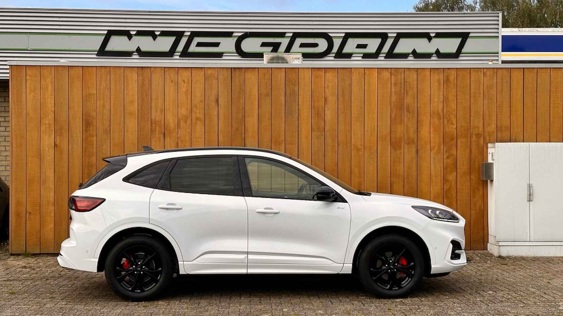 FORD Kuga 2.5 PHEV ST-LINE X / BLACK+SMOKE EDIT / Trekhaak+Driver+Winter - 8/34