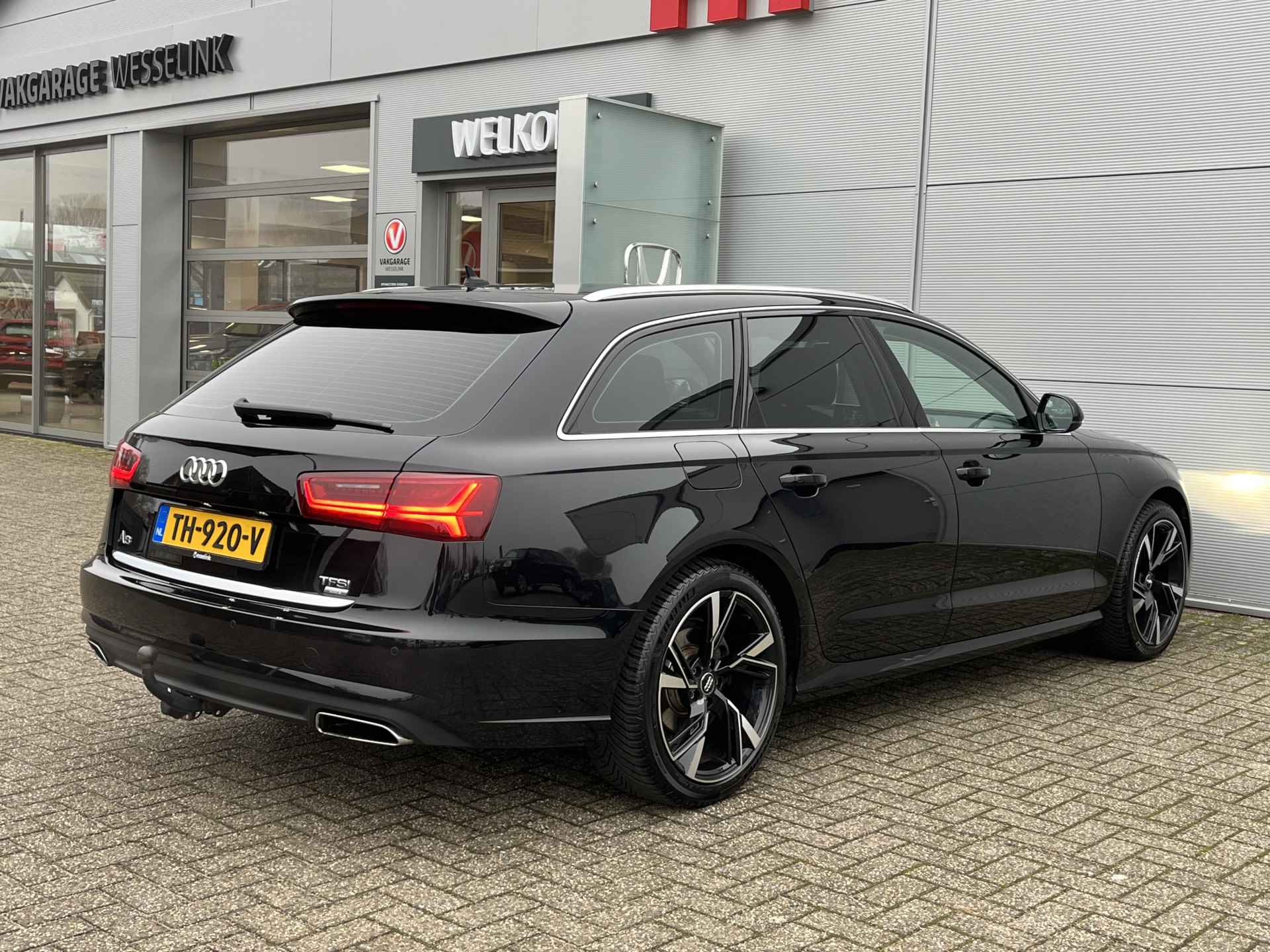 Audi A6 Avant 1.8 TFSI ultra Premium Edition All-in rijklaarprijs | Nav | Stoelverw. |Trekhaak | Cruise | All-season banden - 4/21