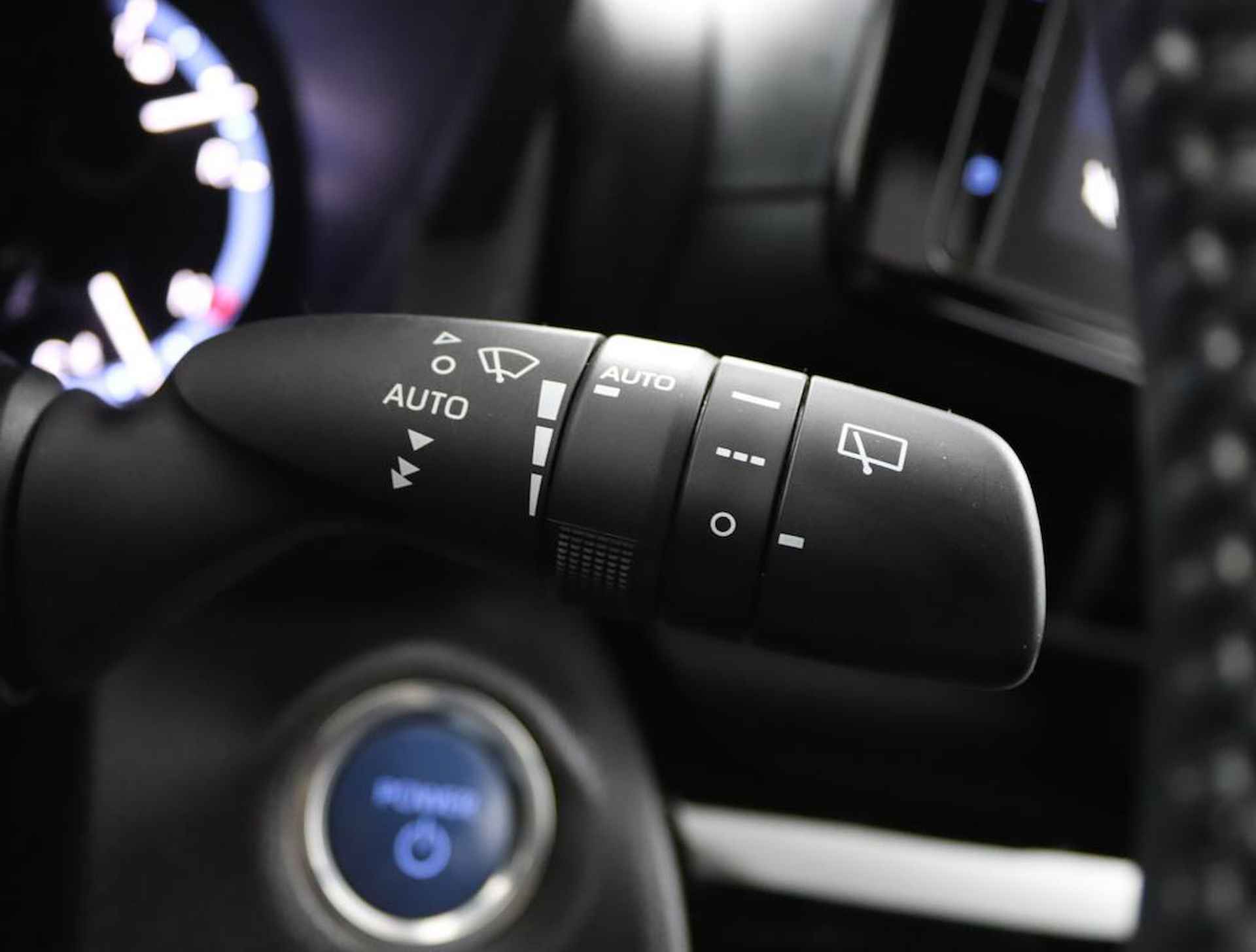 Toyota Yaris Cross 1.5 Hybrid Executive | Navigatie | Climate Control | Parkeercamera | - 31/58