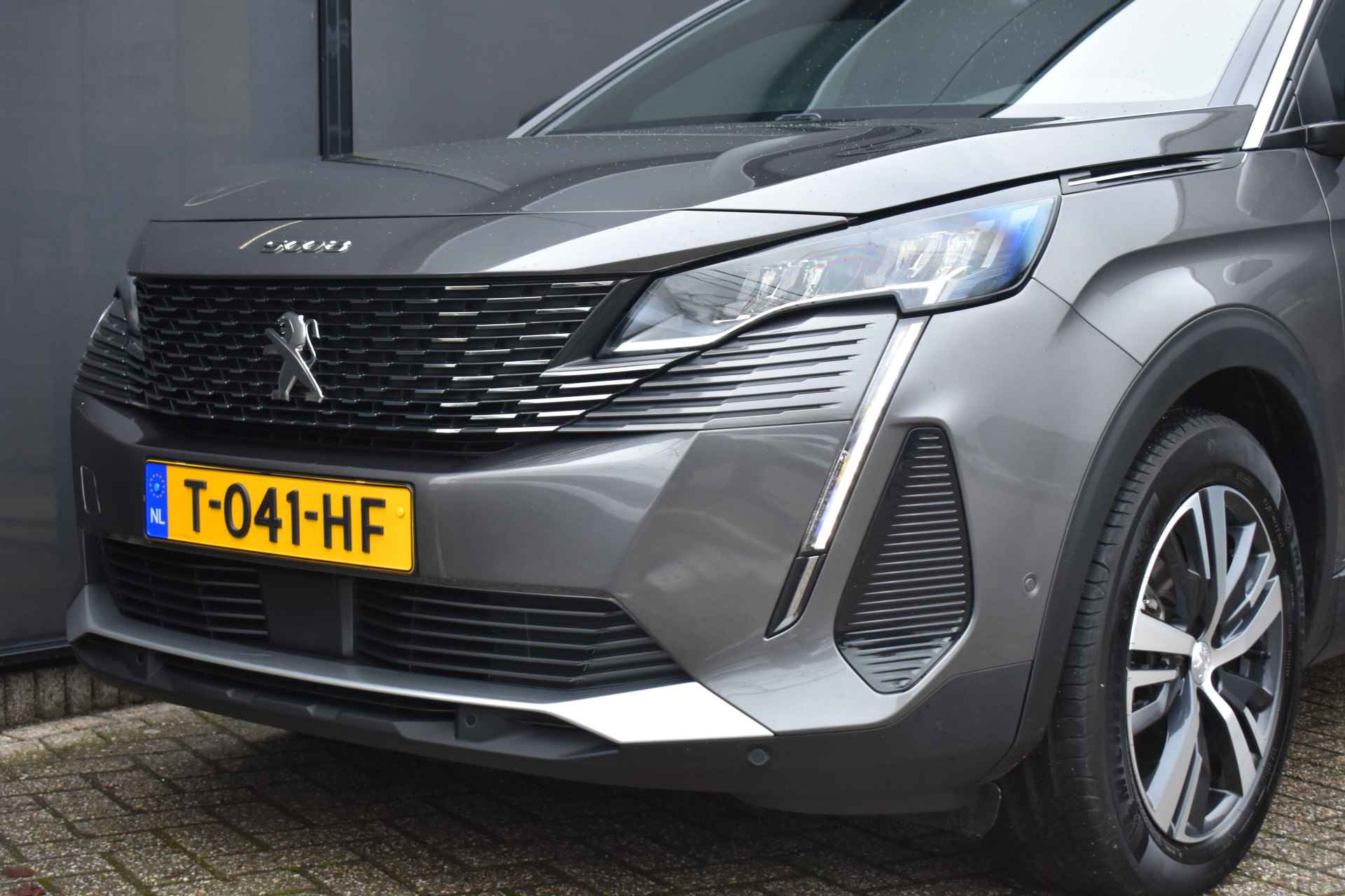 Peugeot 5008 1.2 PureTech Allure Pack Business 7p. 130pk Automaat | Stoelverwarming | Keyless-Entry | Dodehoek-Detectie | Navigatie | Achteru - 34/48