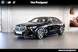 BMW i5 Sedan eDrive40 84 kWh | M Sport | Harman Kardon| Headup Display | Stoelventilatie | Glazen Panoramadak |