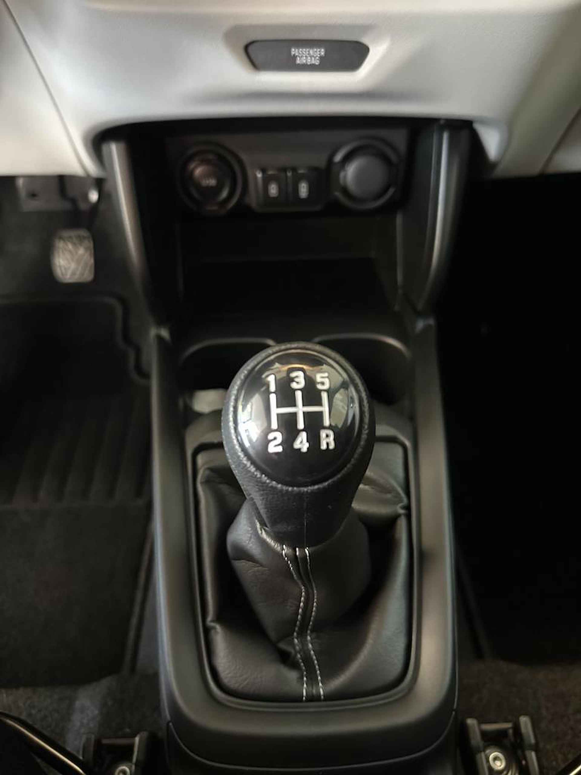Suzuki Swift 1.2 Select Smart Hybrid | NEW 2024 | Apple Carplay/Android Auto | Airco | Camera achter | Adaptieve Cruise Control | Parkeersensoren achter | - 26/50