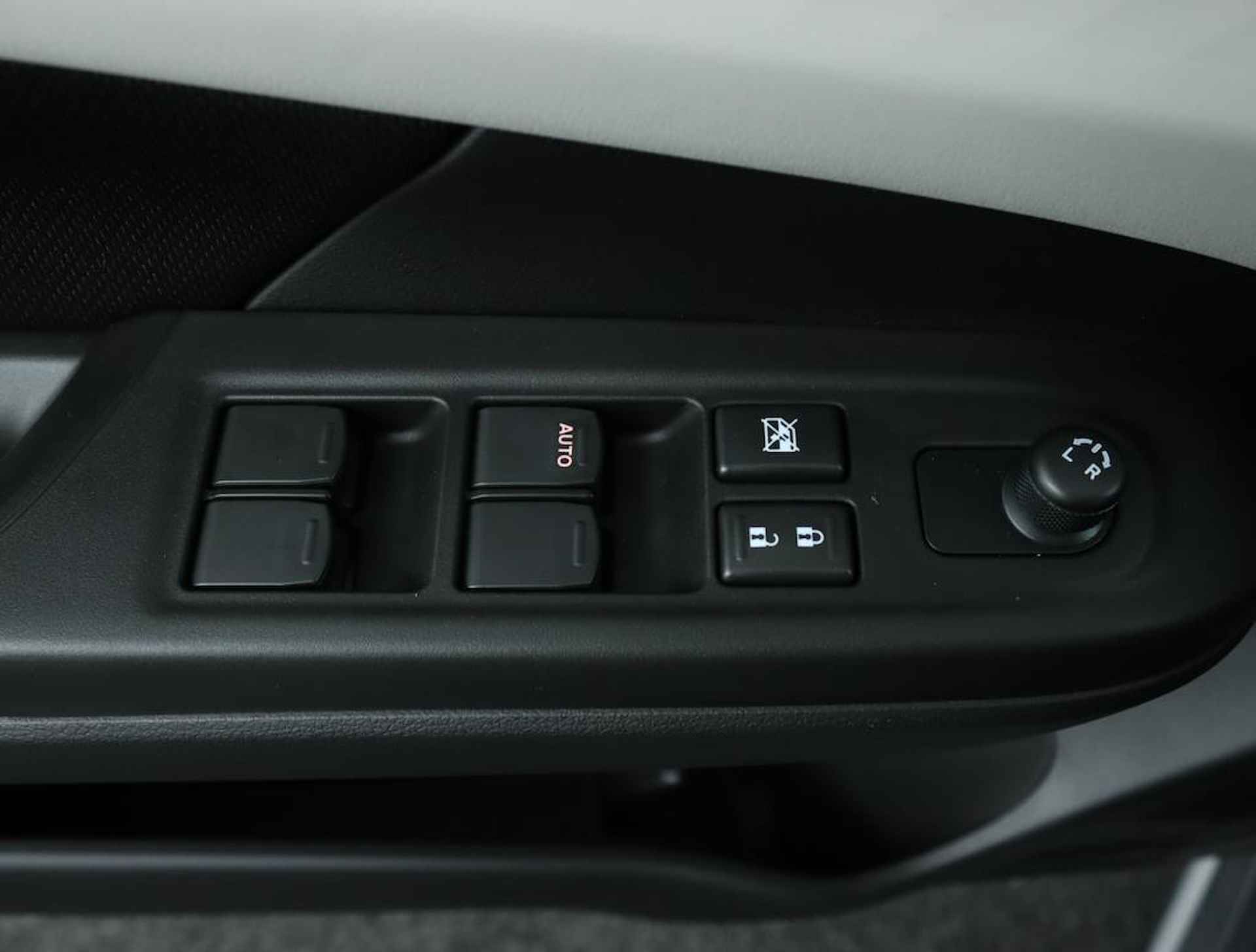Suzuki Swift 1.2 Select Smart Hybrid | NEW 2024 | Apple Carplay/Android Auto | Airco | Camera achter | Adaptieve Cruise Control | Parkeersensoren achter | - 28/50