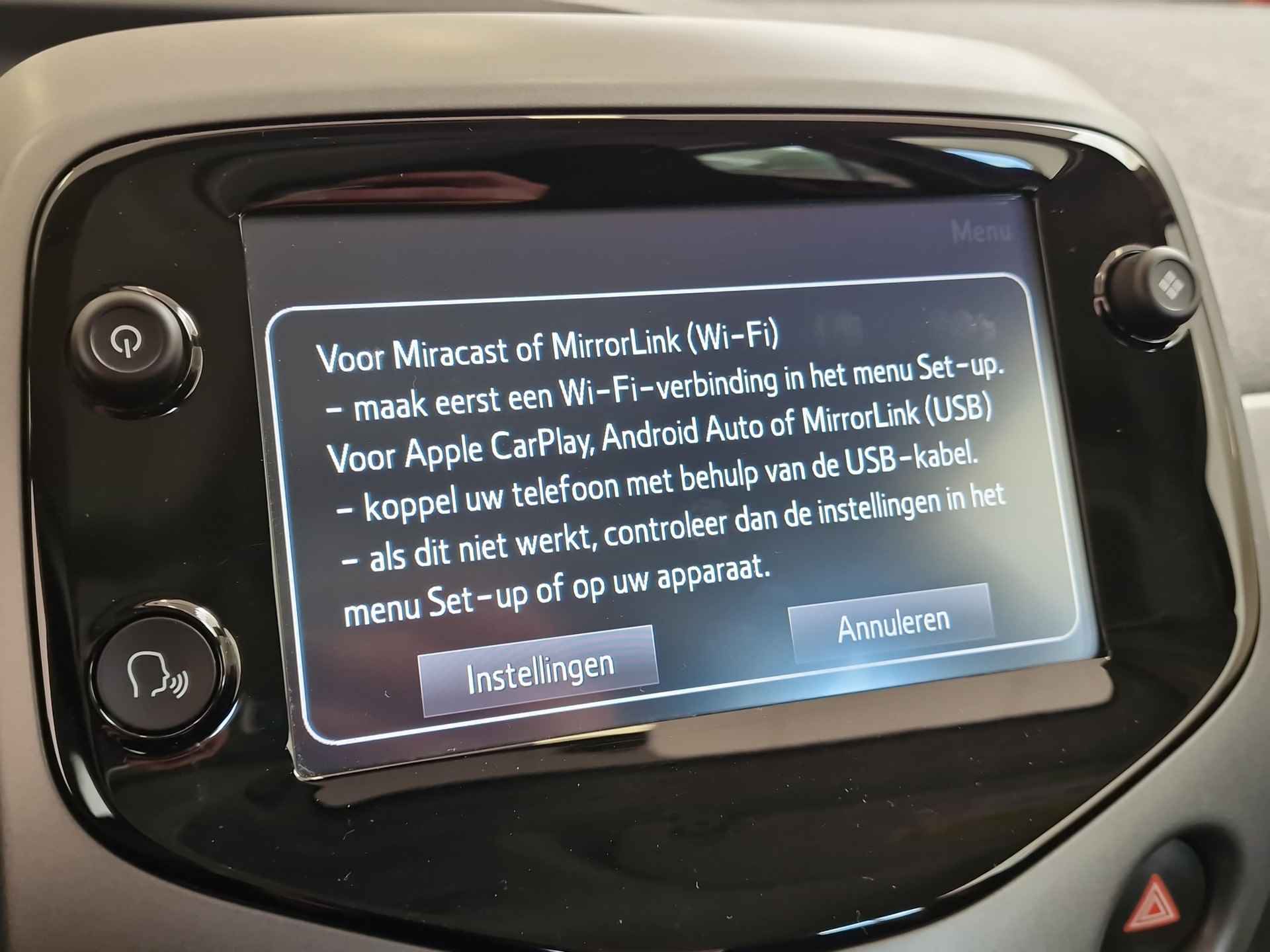 Toyota Aygo 1.0 VVT-i x-play | Apple CarPlay / Android Auto | Parkeercamera | Rijklaarprijs incl. garantie | - 12/27