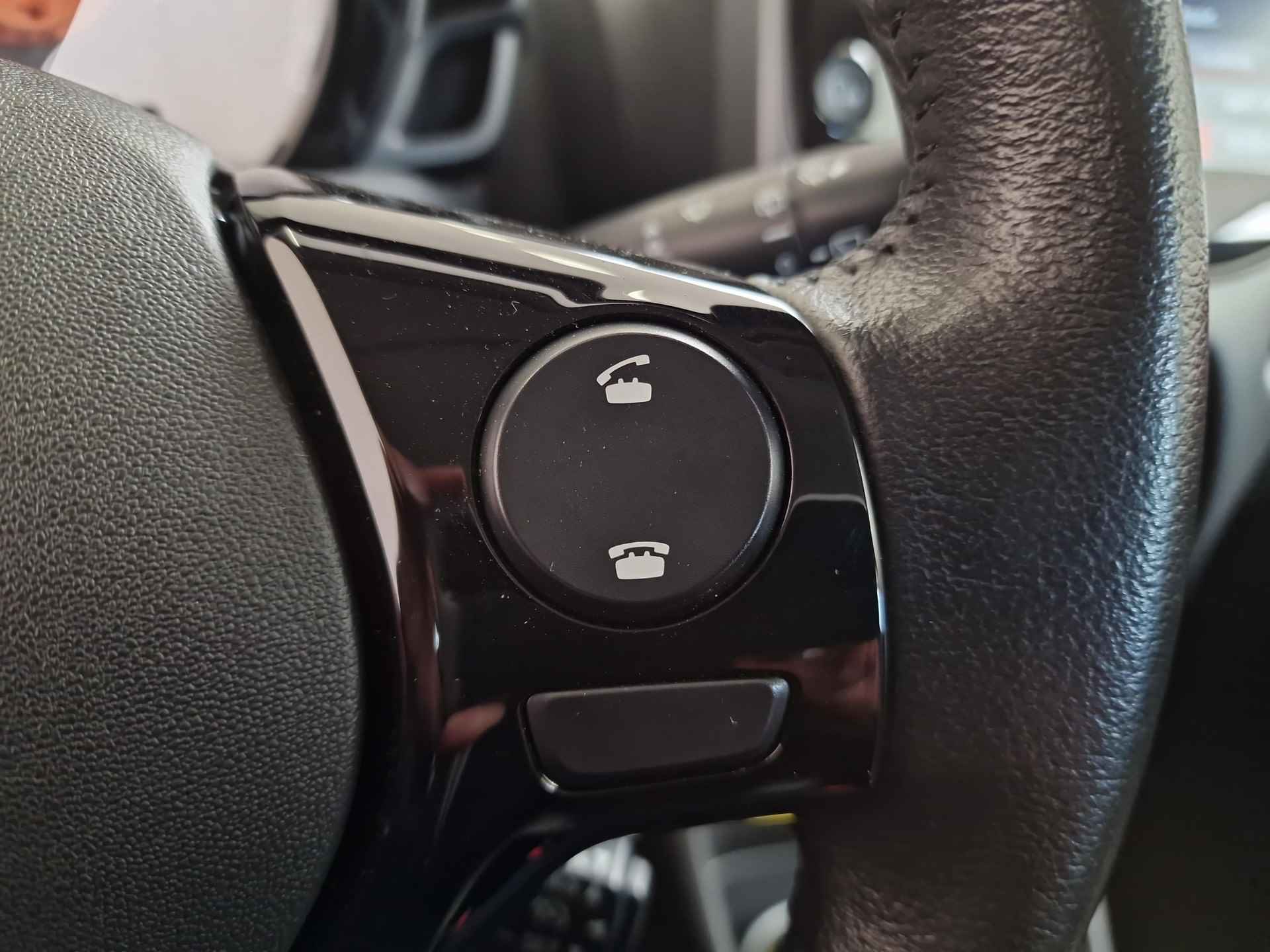 Toyota Aygo 1.0 VVT-i x-play | Apple CarPlay / Android Auto | Parkeercamera | Rijklaarprijs incl. garantie | - 16/27