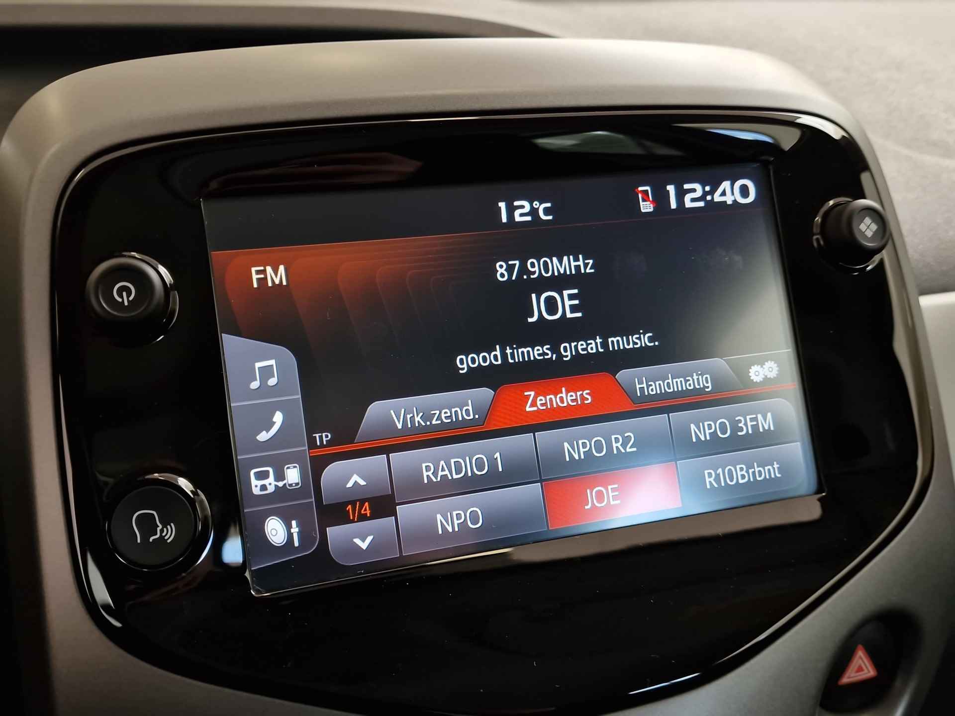 Toyota Aygo 1.0 VVT-i x-play | Apple CarPlay / Android Auto | Parkeercamera | Rijklaarprijs incl. garantie | - 21/27