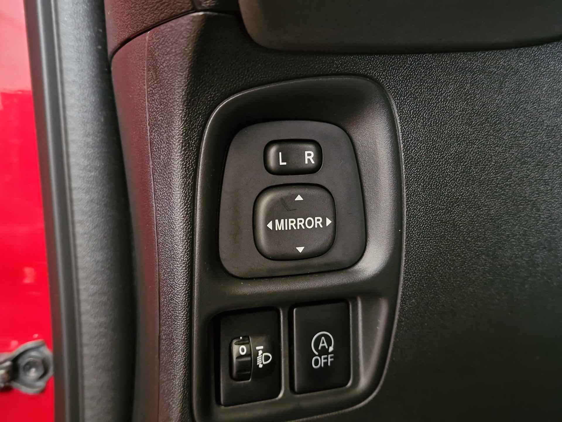 Toyota Aygo 1.0 VVT-i x-play | Apple CarPlay / Android Auto | Parkeercamera | Rijklaarprijs incl. garantie | - 23/27