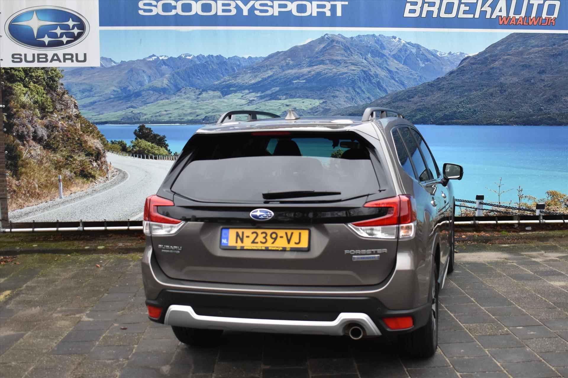 Subaru Forester 2.0i e-BOXER MHEV CVT First Edition - 30/51