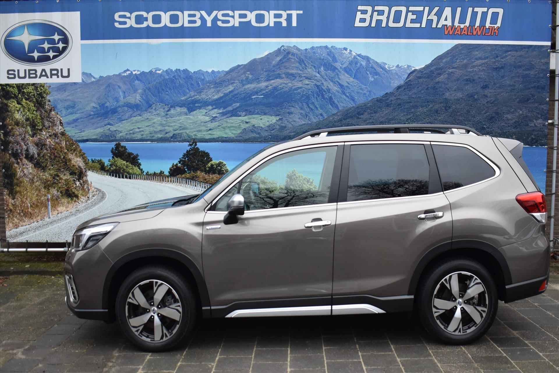 Subaru Forester 2.0i e-BOXER MHEV CVT First Edition - 36/51